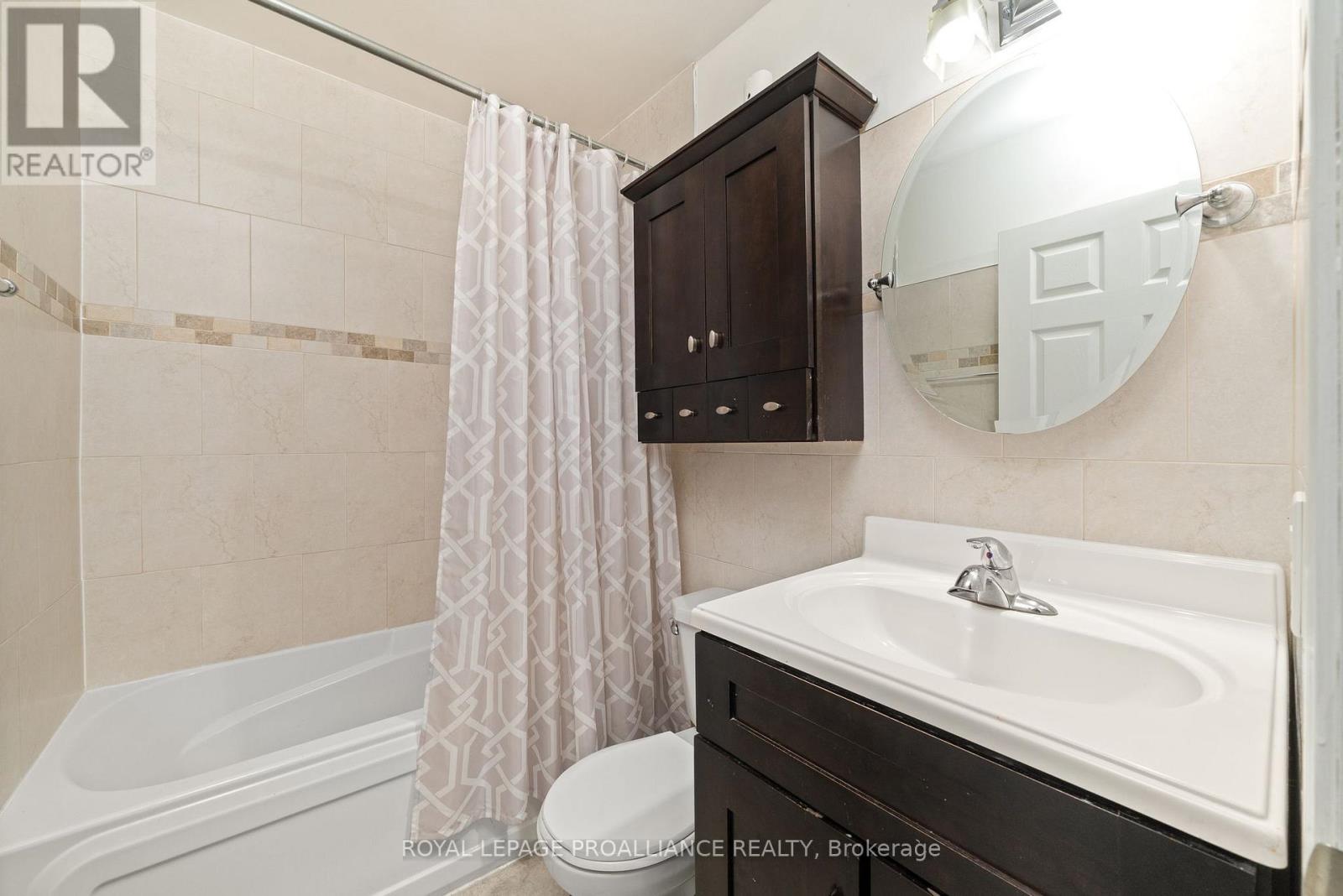 Lorem Ipsum Dolor, Quinte West, Ontario  K8V  - Photo 13 - DEMO28855354