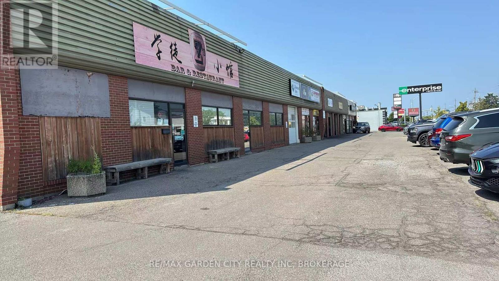 4 - 455 Merritt Street, St. Catharines, Ontario  L2P 1P2 - Photo 6 - X12400285