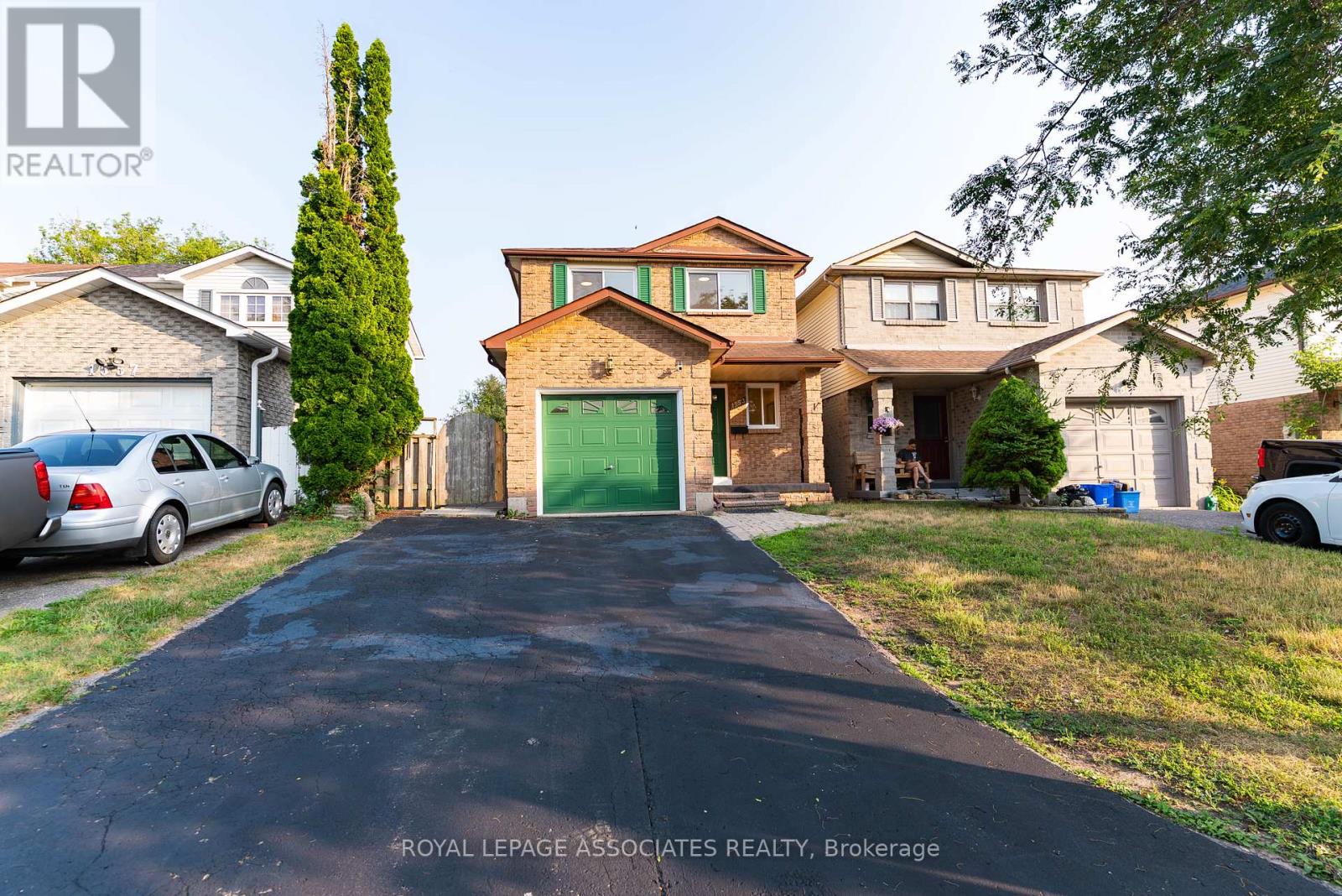 1553 Norwill Crescent, Oshawa, Ontario  L1G 7V1 - Photo 3 - E12400175