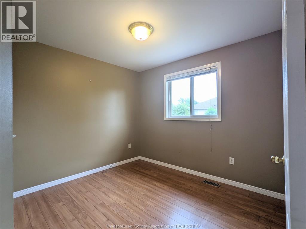 435 Merrill, Lasalle, Ontario  N9J 3R2 - Photo 10 - 25023261