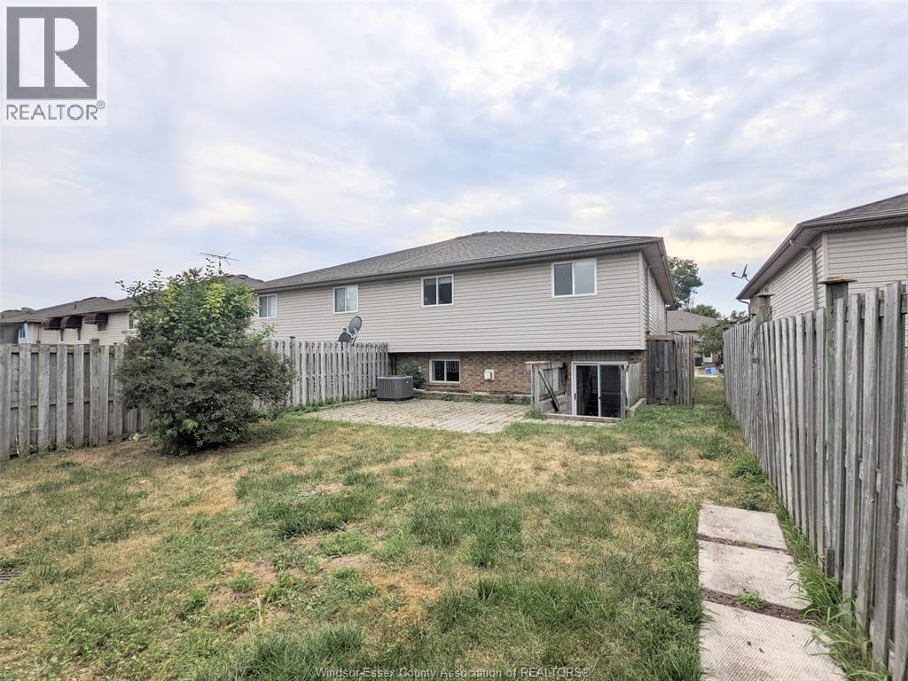 435 Merrill, Lasalle, Ontario  N9J 3R2 - Photo 20 - 25023261