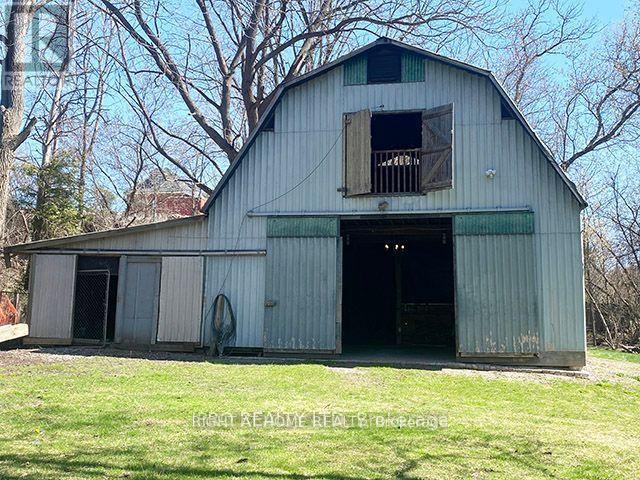 7454 Old Church Road, Caledon, Ontario  L7C 0H5 - Photo 33 - W12320638