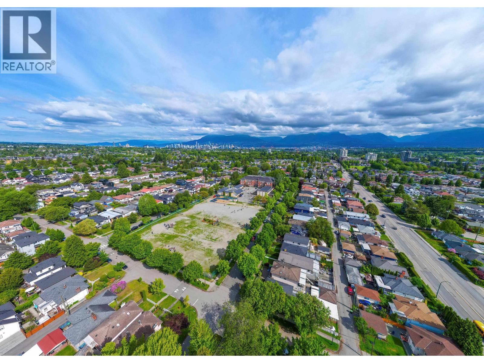 4722 Henry Street, Vancouver, British Columbia  V5V 4Z3 - Photo 8 - R3046896