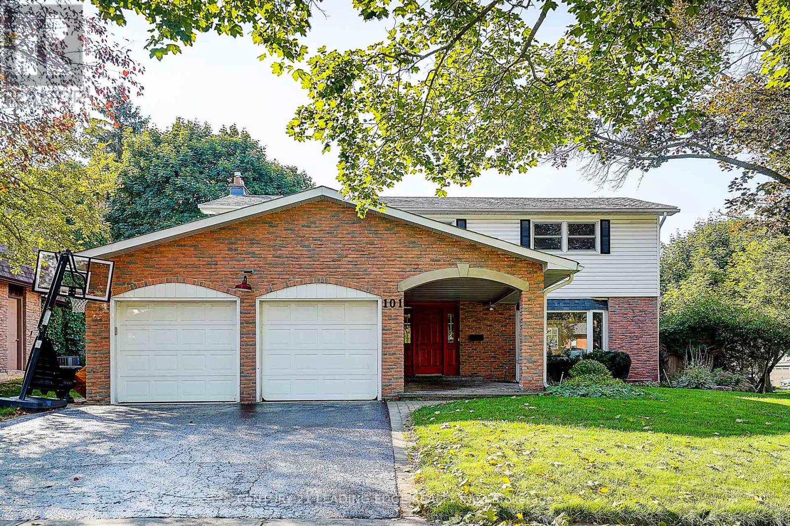 101 Ramona Boulevard, Markham (Markham Village), Ontario  L3P 2K6 - Photo 3 - N12400123