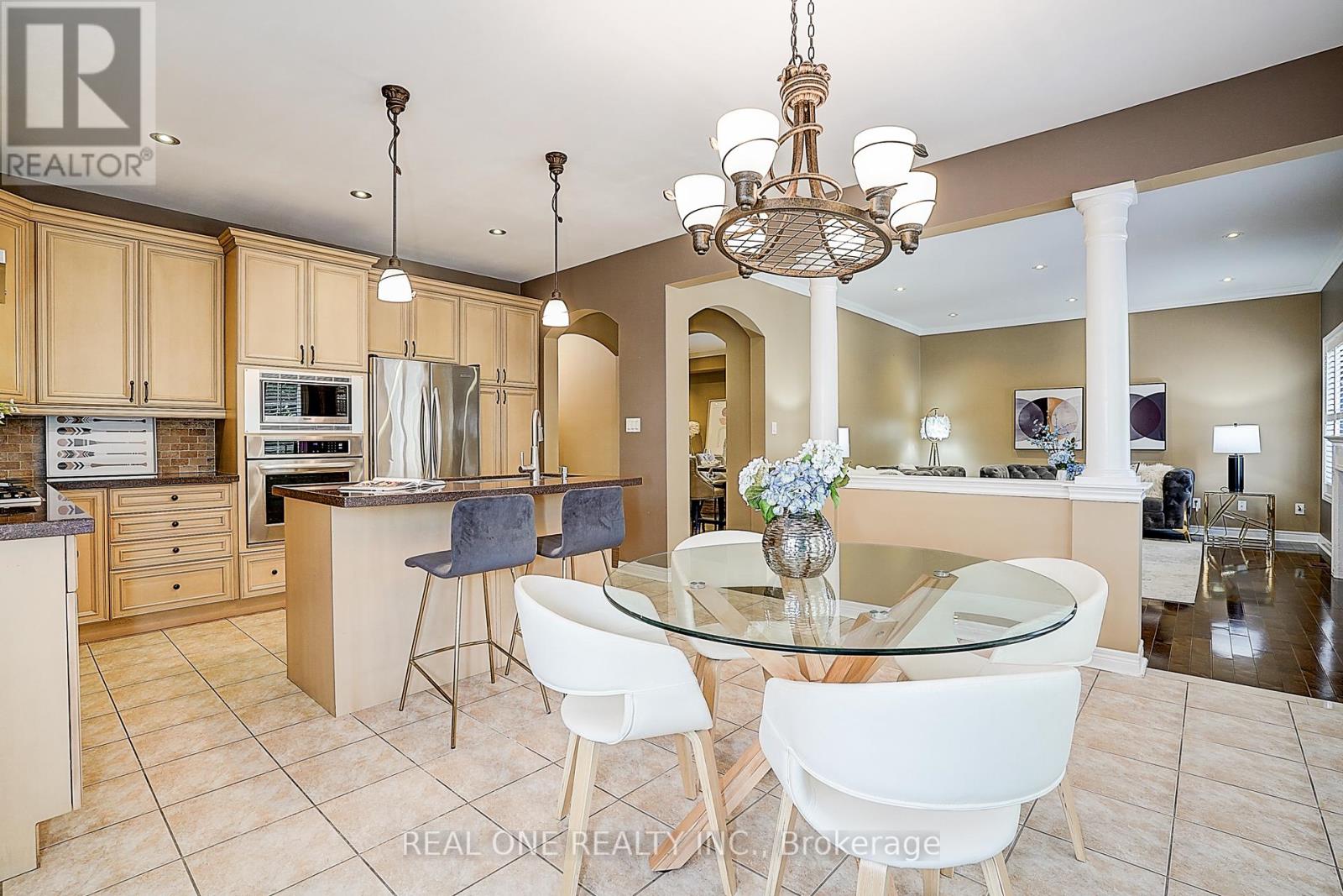 42 Donzi Lane, Vaughan, Ontario  L6A 0G8 - Photo 17 - N12400141
