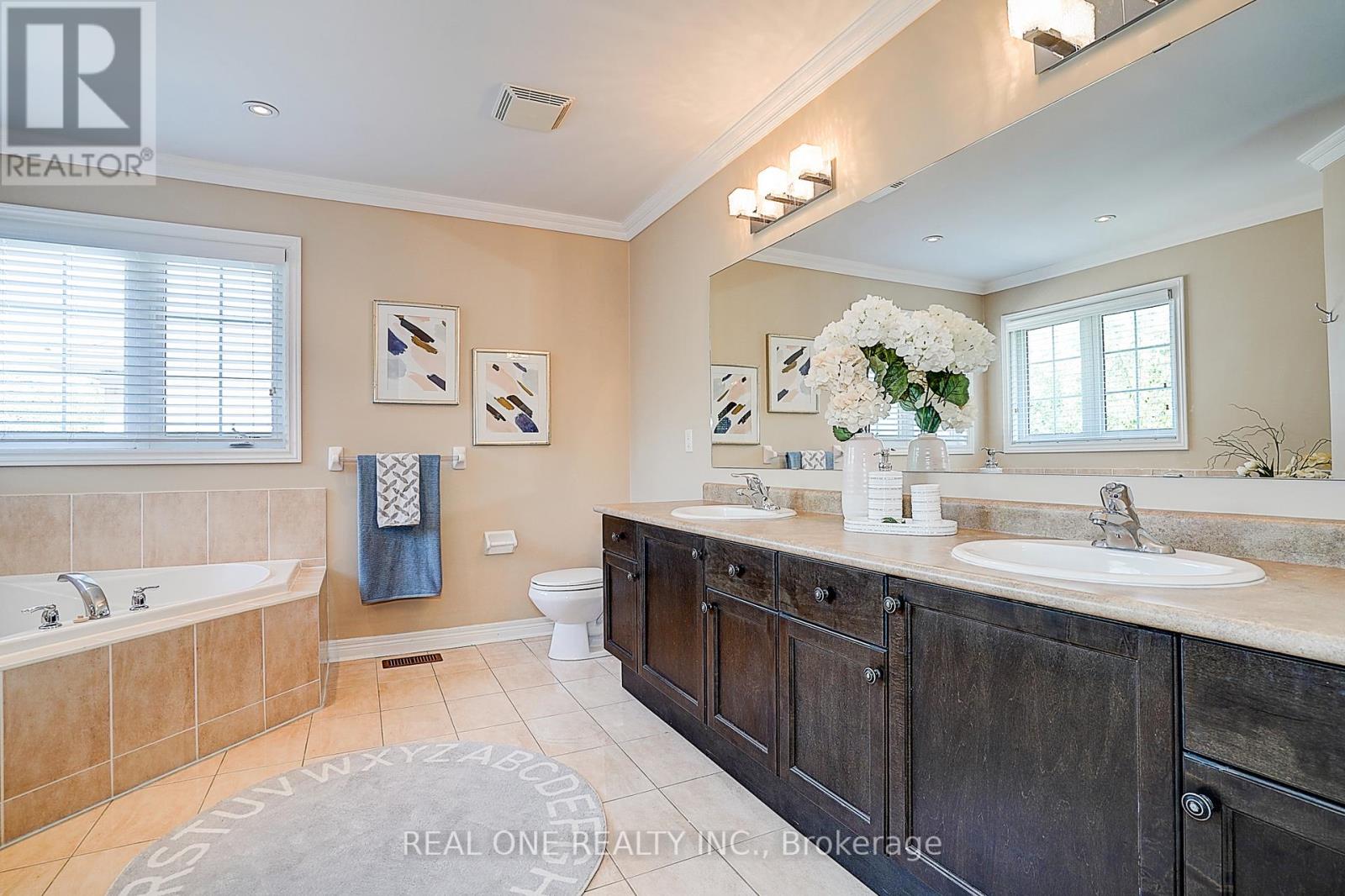 42 Donzi Lane, Vaughan, Ontario  L6A 0G8 - Photo 31 - N12400141