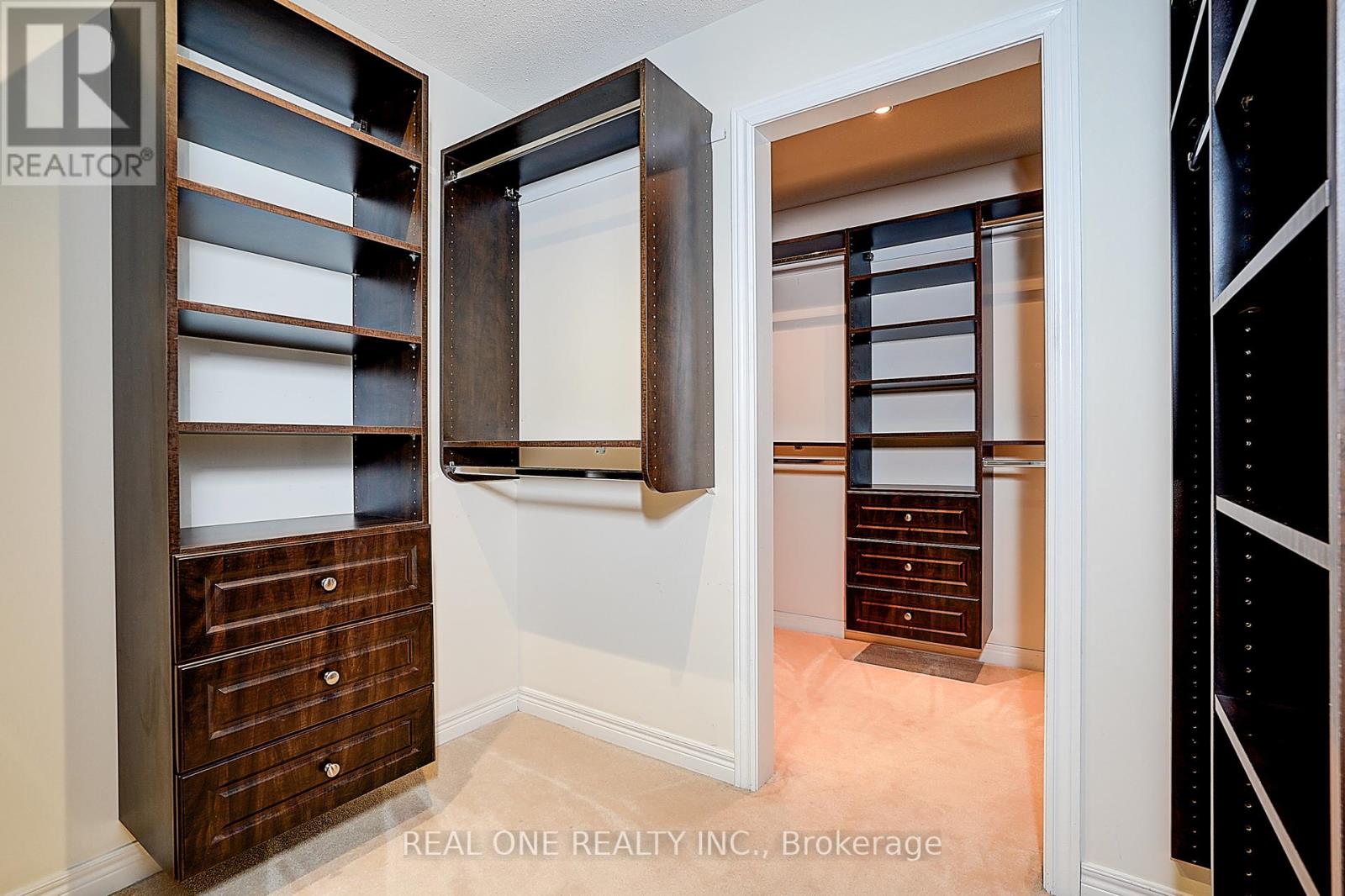 42 Donzi Lane, Vaughan, Ontario  L6A 0G8 - Photo 34 - N12400141