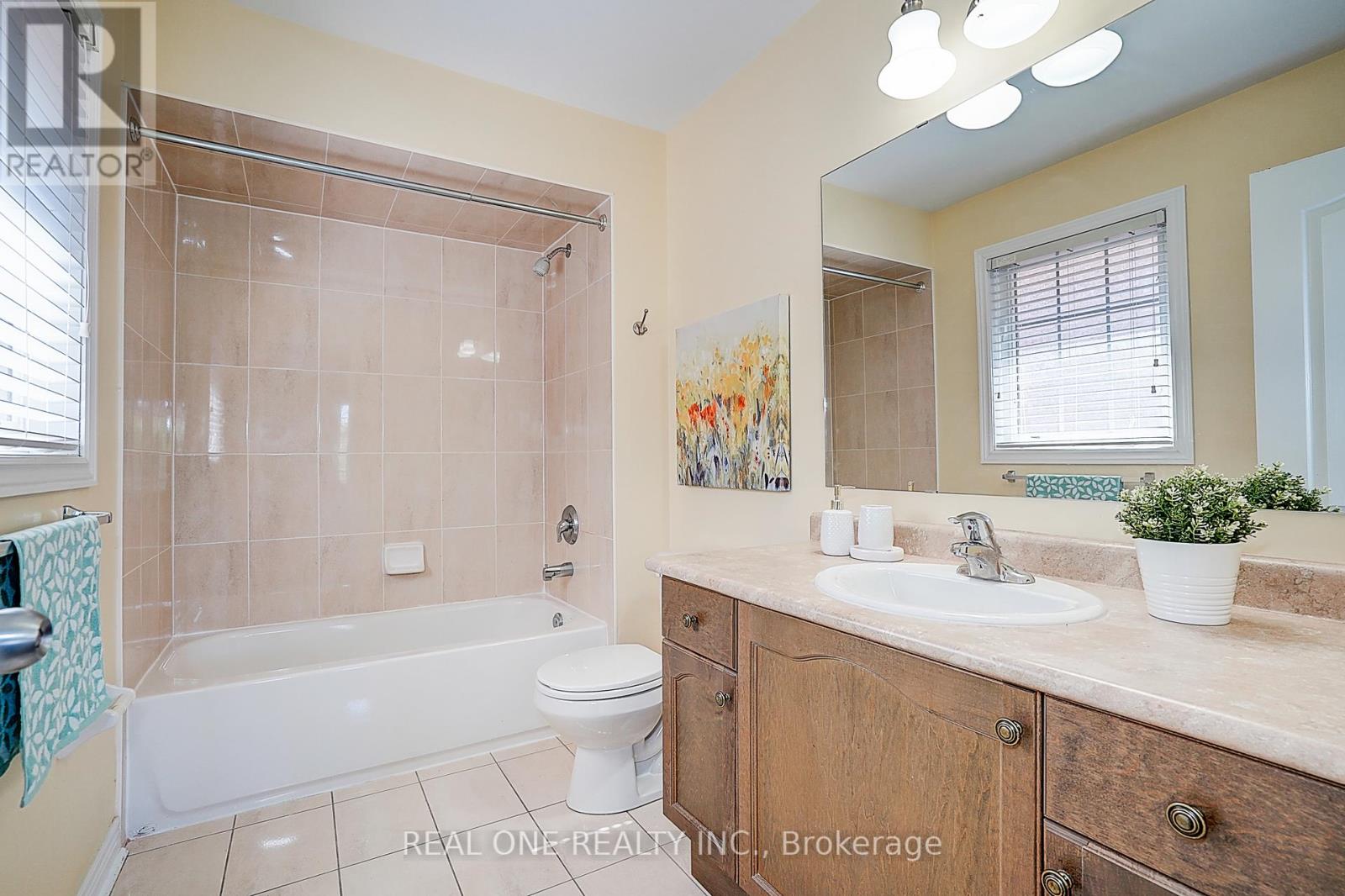 42 Donzi Lane, Vaughan, Ontario  L6A 0G8 - Photo 45 - N12400141