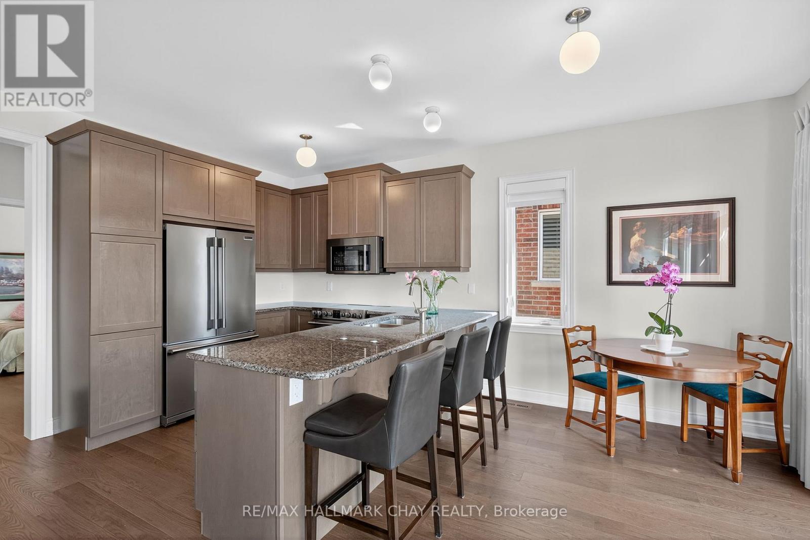 47 Victoria Street E, Innisfil, Ontario  L0L 1L0 - Photo 20 - N12400143