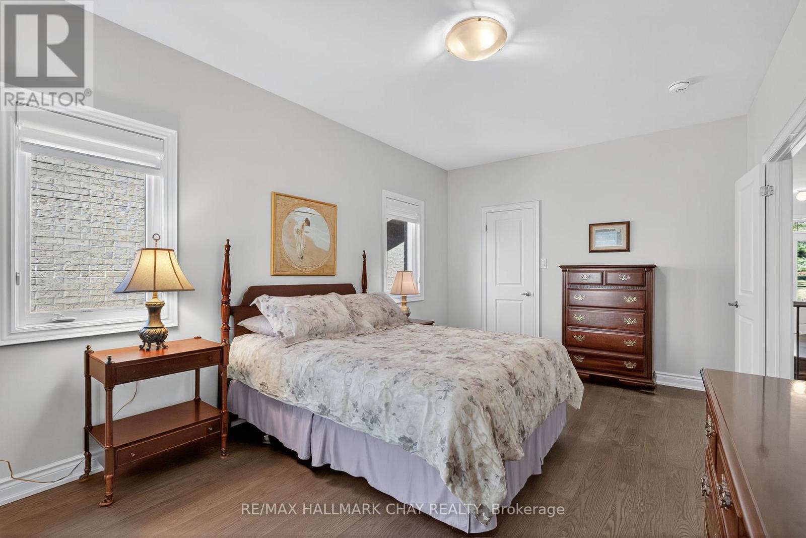 47 Victoria Street E, Innisfil, Ontario  L0L 1L0 - Photo 23 - N12400143