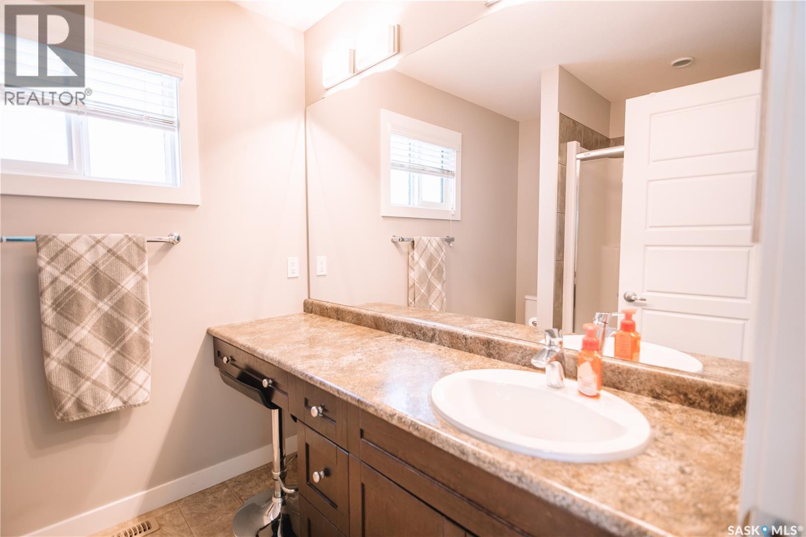2842 Elgaard Drive, Regina, Saskatchewan  S4X 0M9 - Photo 22 - SK018135