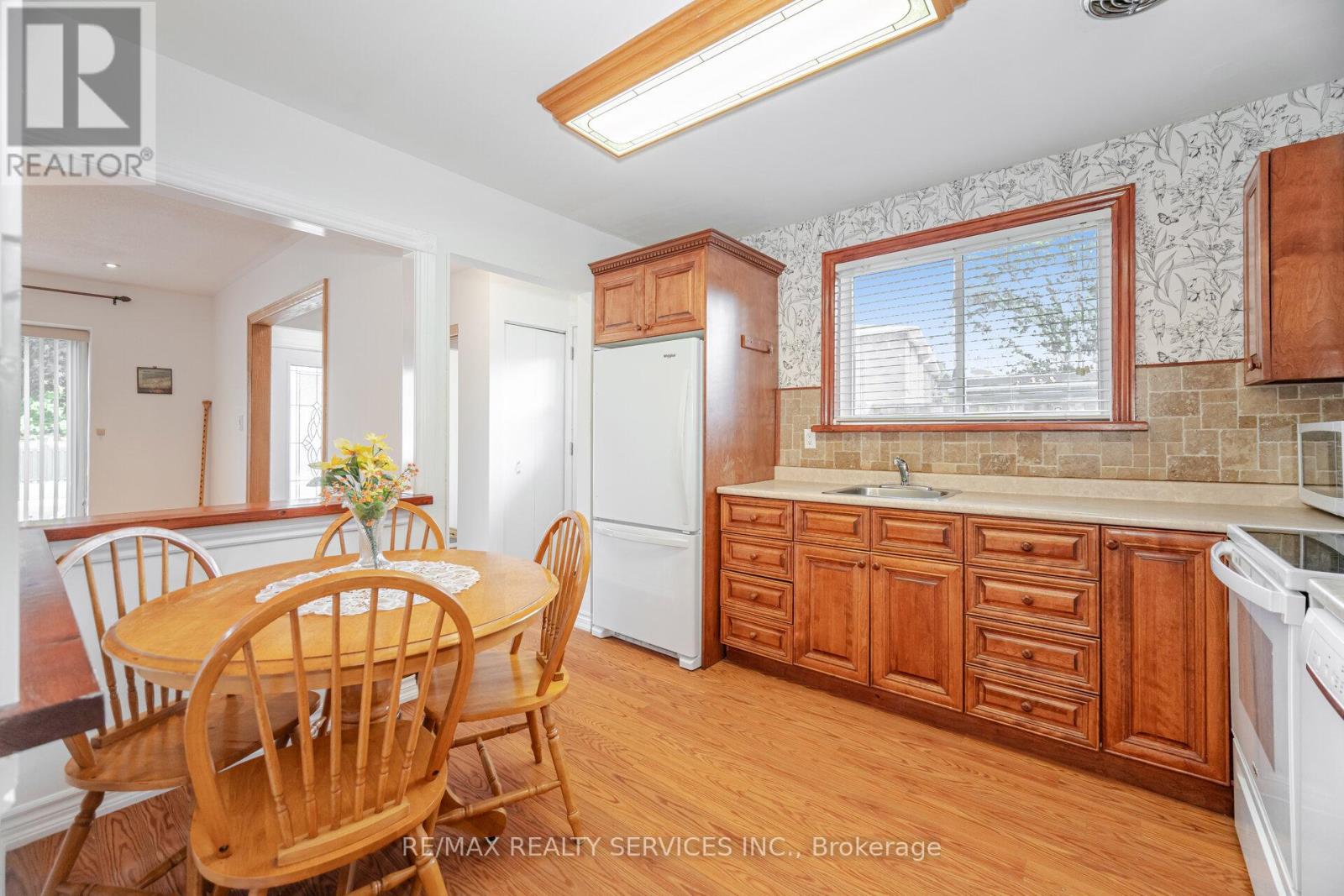 6 Glenmore Crescent, Brampton, Ontario  L6S 1H8 - Photo 15 - W12400117
