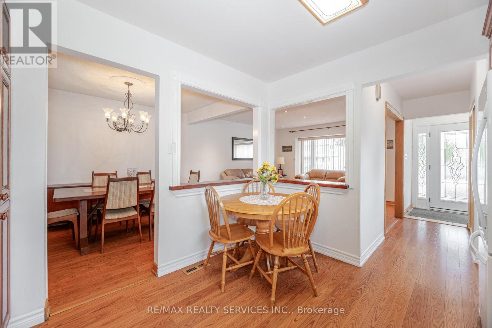 6 Glenmore Crescent, Brampton, Ontario  L6S 1H8 - Photo 17 - W12400117