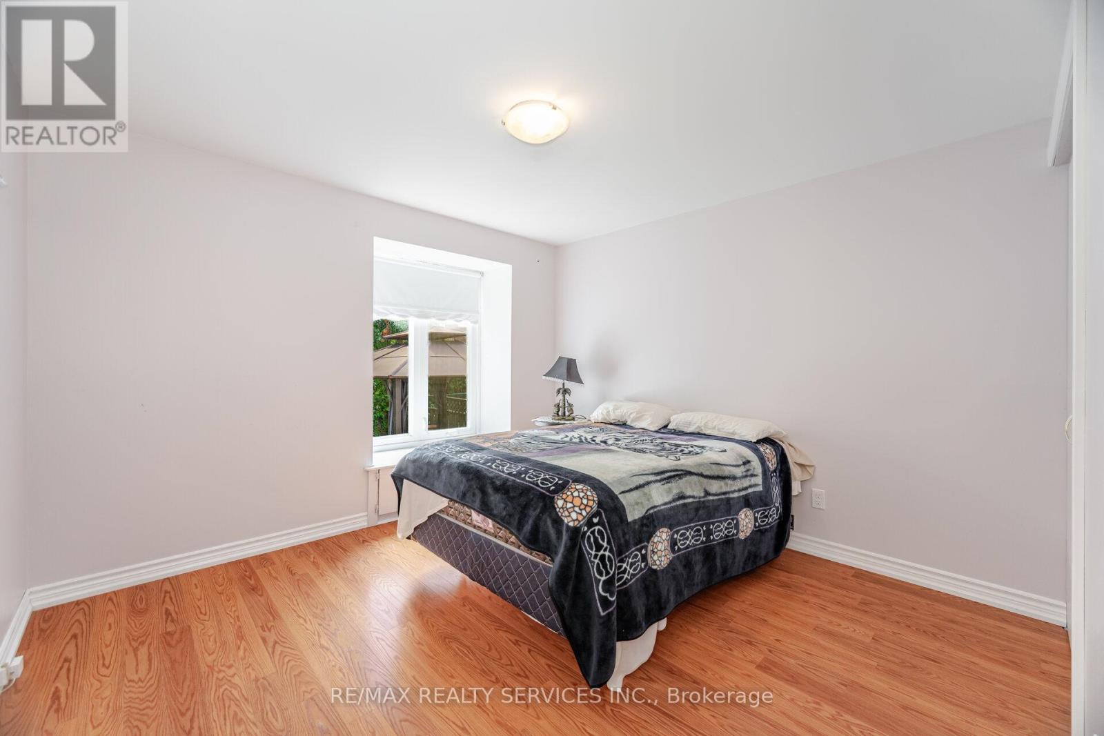 6 Glenmore Crescent, Brampton, Ontario  L6S 1H8 - Photo 21 - W12400117