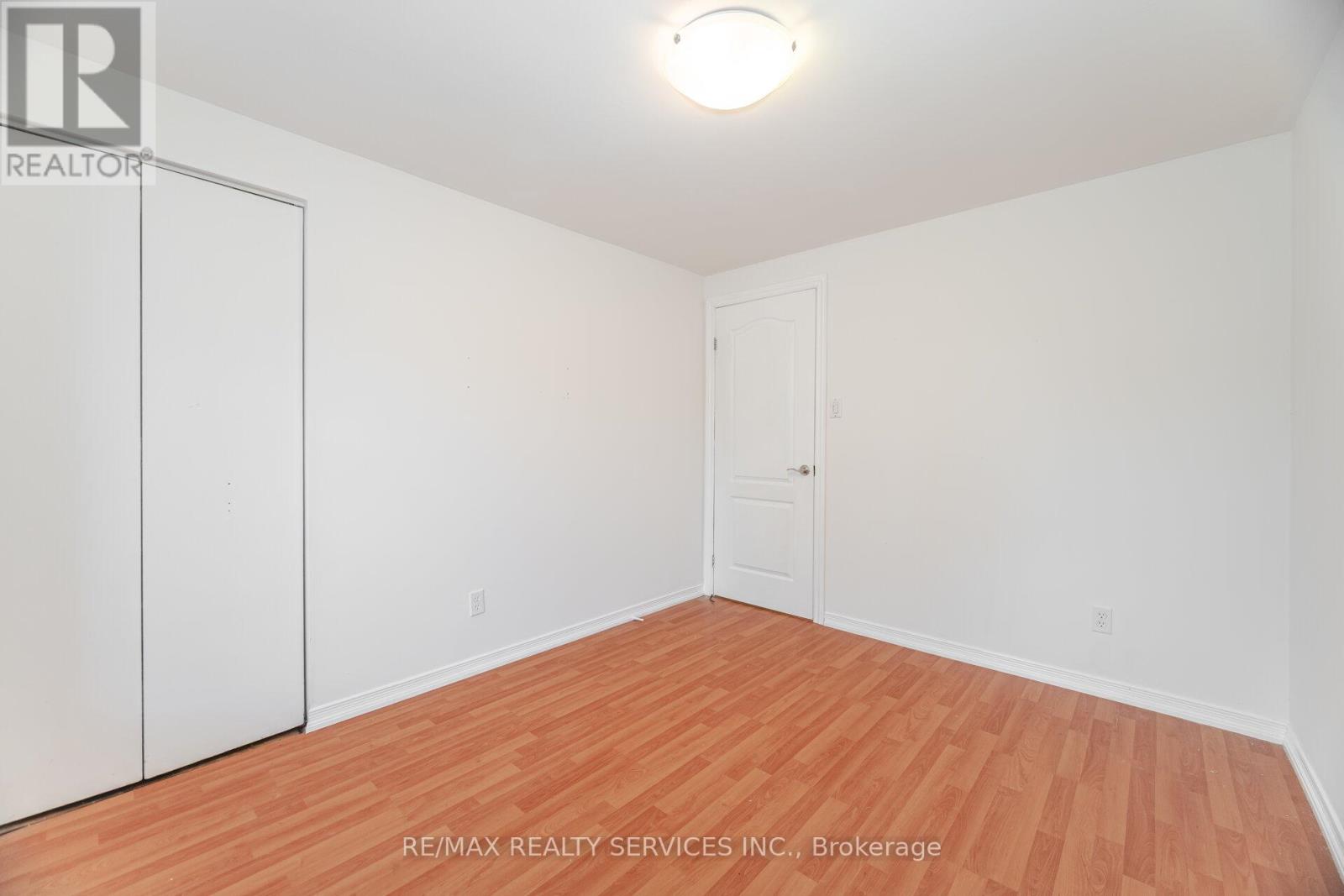 6 Glenmore Crescent, Brampton, Ontario  L6S 1H8 - Photo 24 - W12400117