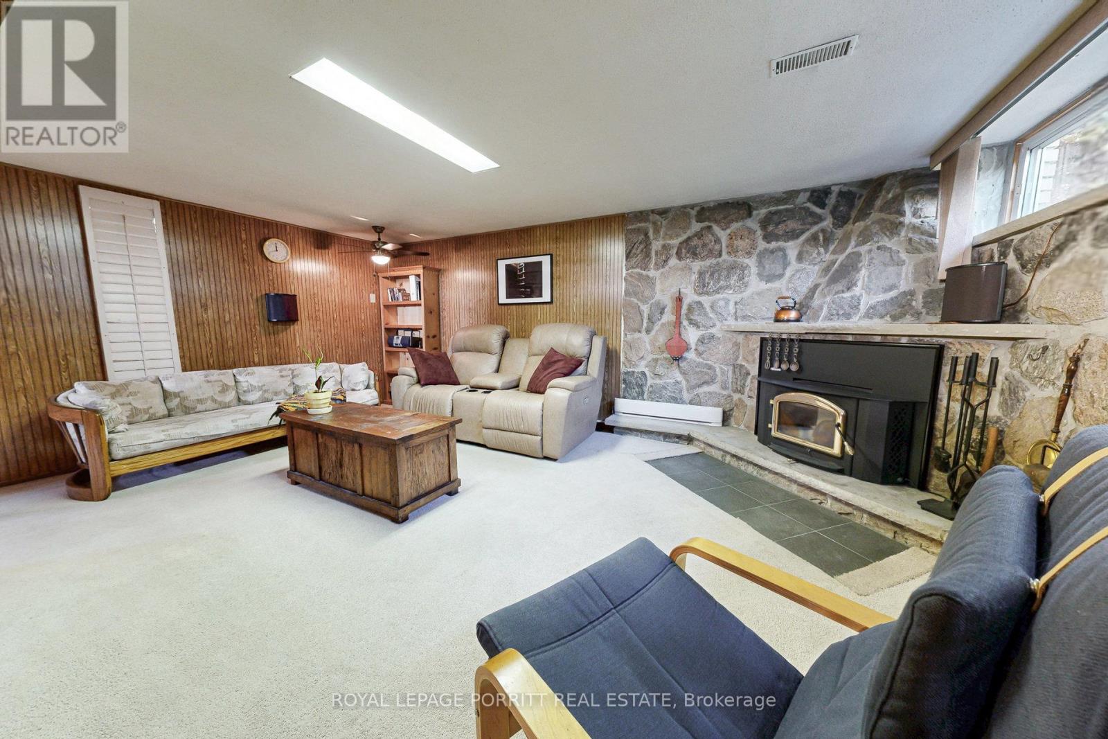 26 Richland Crescent, Toronto (Eringate-Centennial-West Deane), Ontario  M9C 4C2 - Photo 27 - W12400119