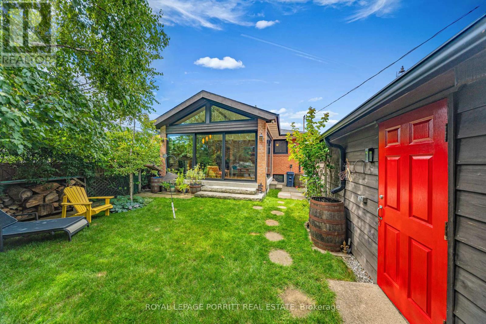26 Richland Crescent, Toronto (Eringate-Centennial-West Deane), Ontario  M9C 4C2 - Photo 41 - W12400119