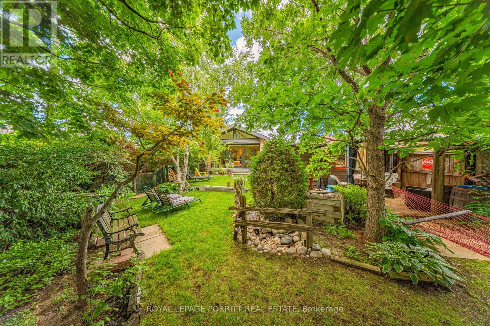 26 Richland Crescent, Toronto (Eringate-Centennial-West Deane), Ontario  M9C 4C2 - Photo 45 - W12400119