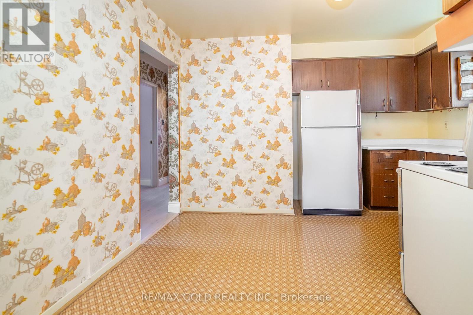 20 Dunster Crescent, Brampton, Ontario  L6T 3J7 - Photo 12 - W12400120
