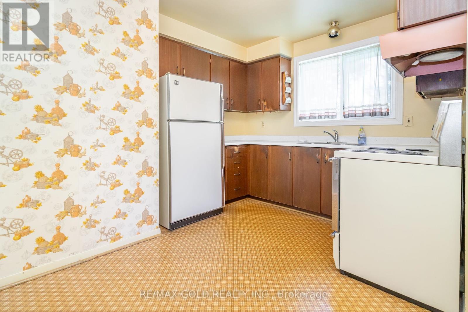 20 Dunster Crescent, Brampton, Ontario  L6T 3J7 - Photo 13 - W12400120
