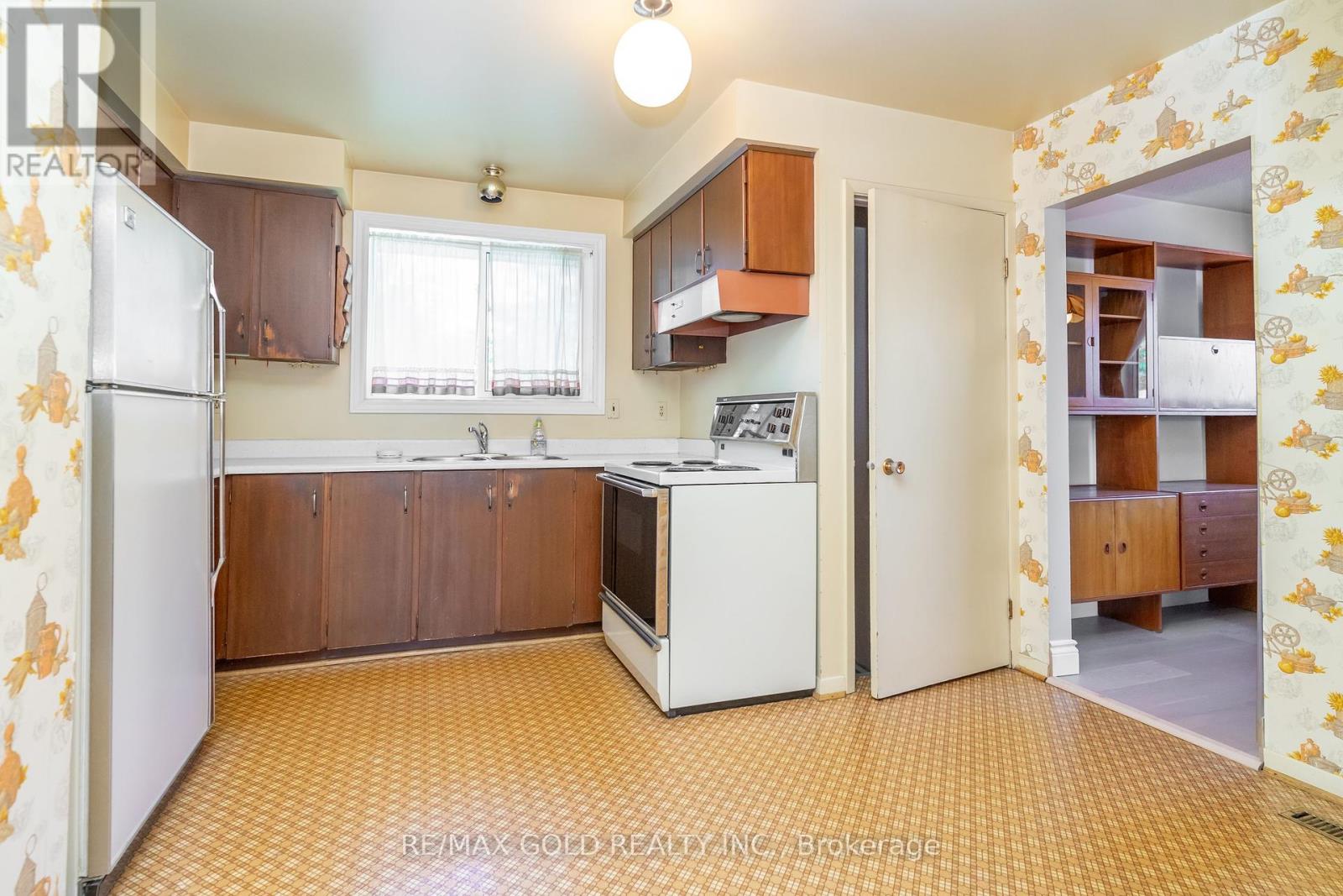 20 Dunster Crescent, Brampton, Ontario  L6T 3J7 - Photo 14 - W12400120
