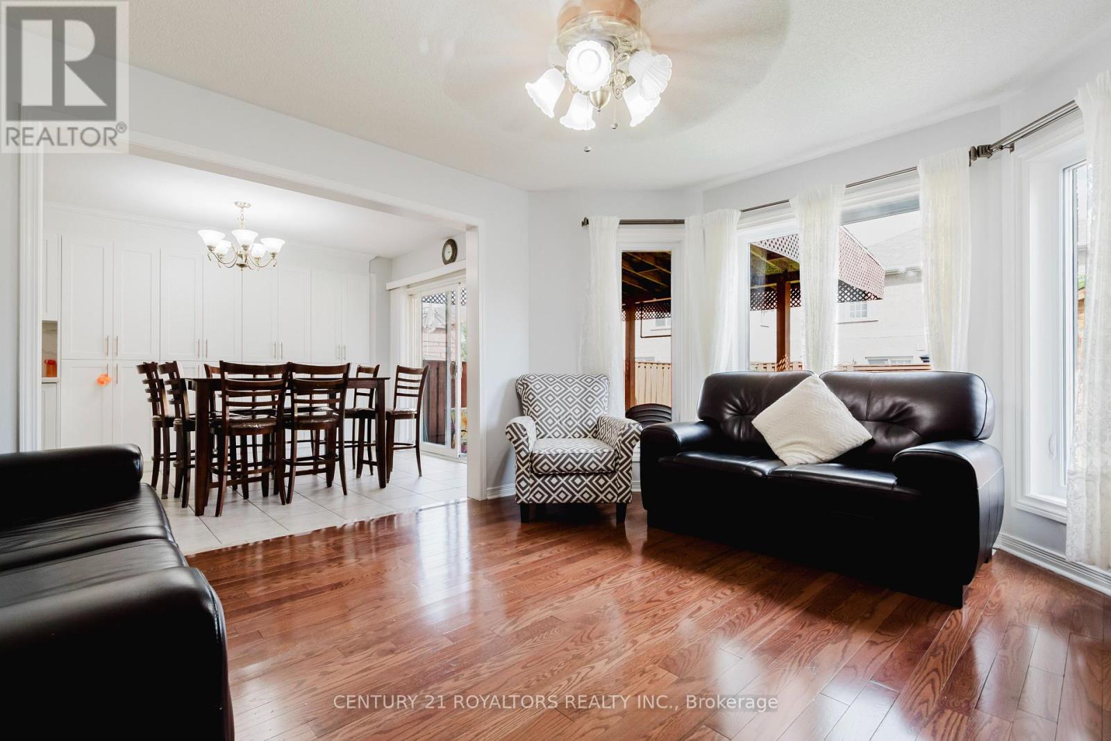 19 Oxtail Lane, Brampton, Ontario  L6X 5E2 - Photo 14 - W12400126