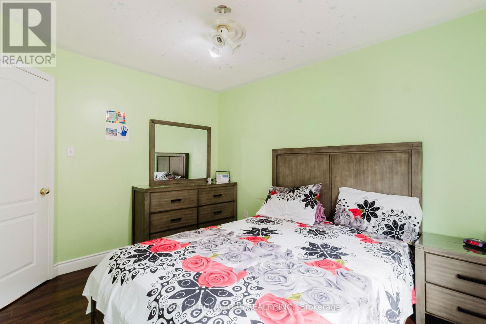19 Oxtail Lane, Brampton, Ontario  L6X 5E2 - Photo 23 - W12400126