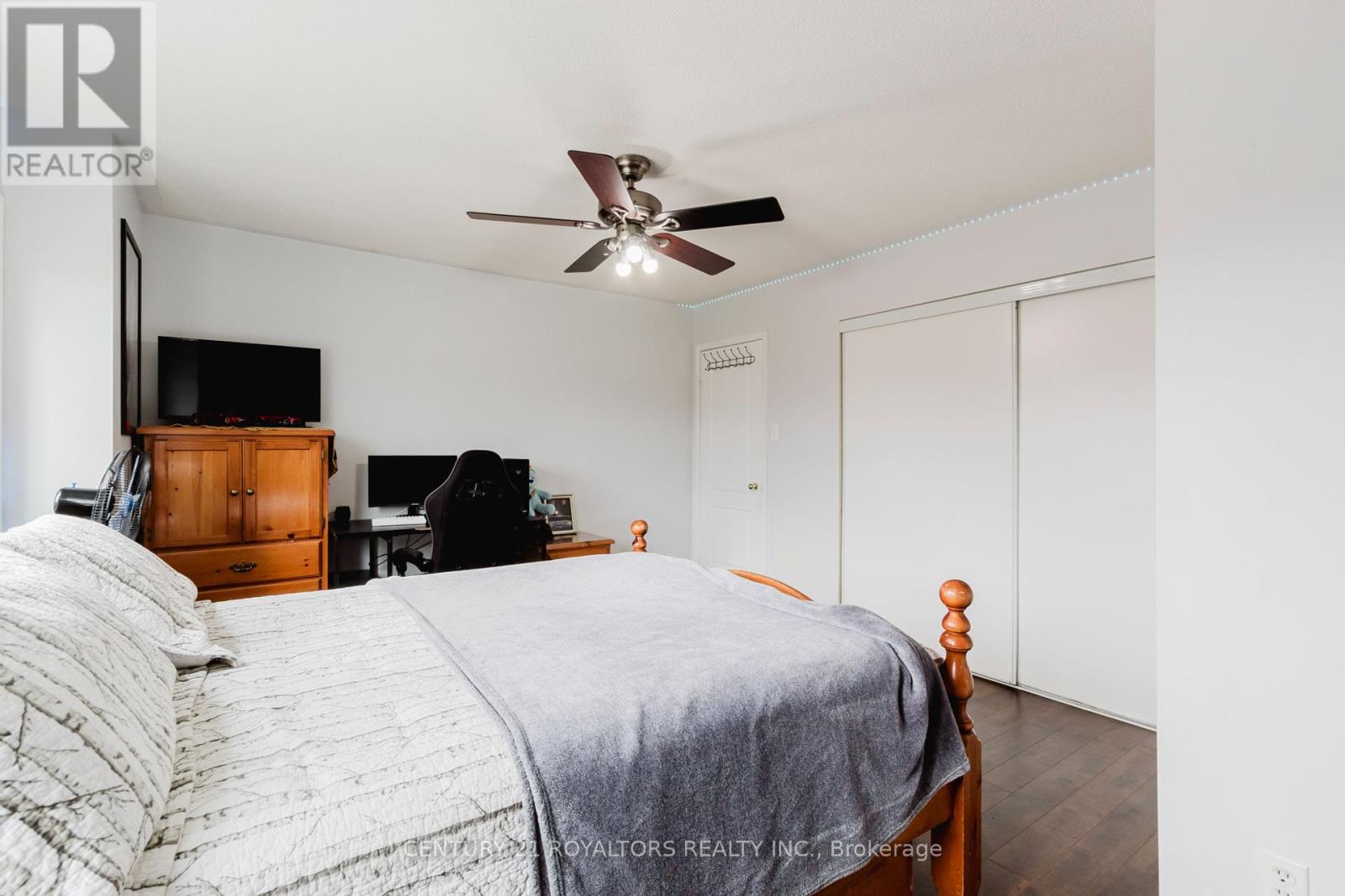 19 Oxtail Lane, Brampton, Ontario  L6X 5E2 - Photo 29 - W12400126