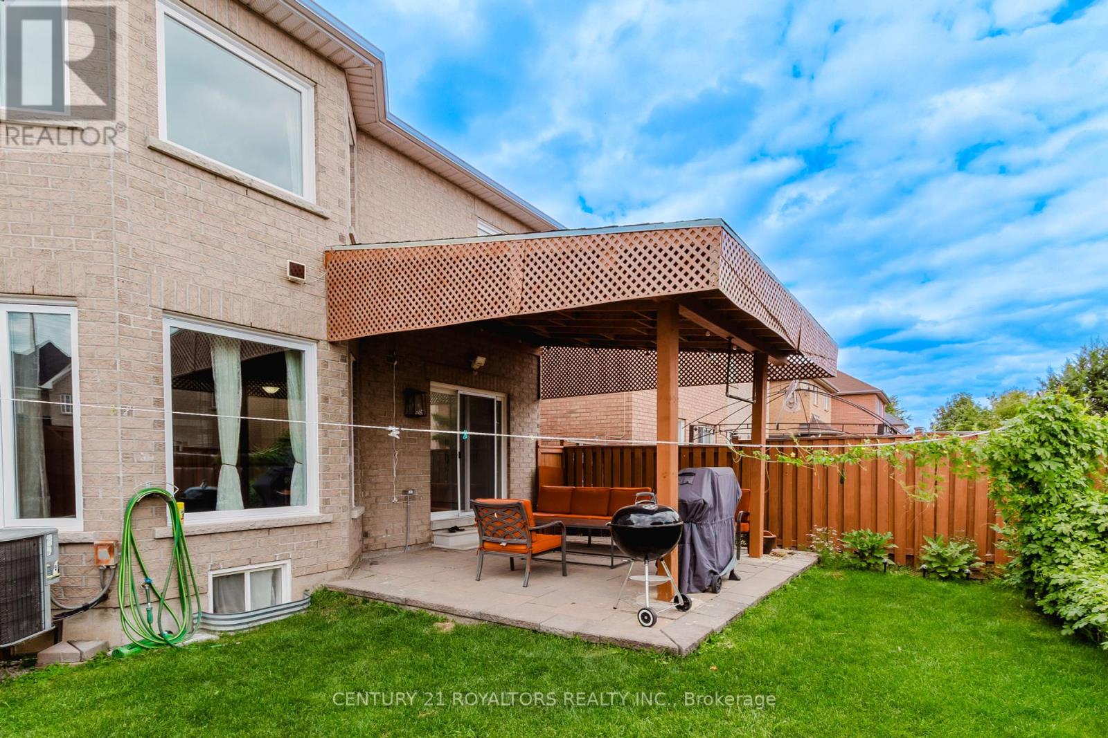 19 Oxtail Lane, Brampton, Ontario  L6X 5E2 - Photo 35 - W12400126