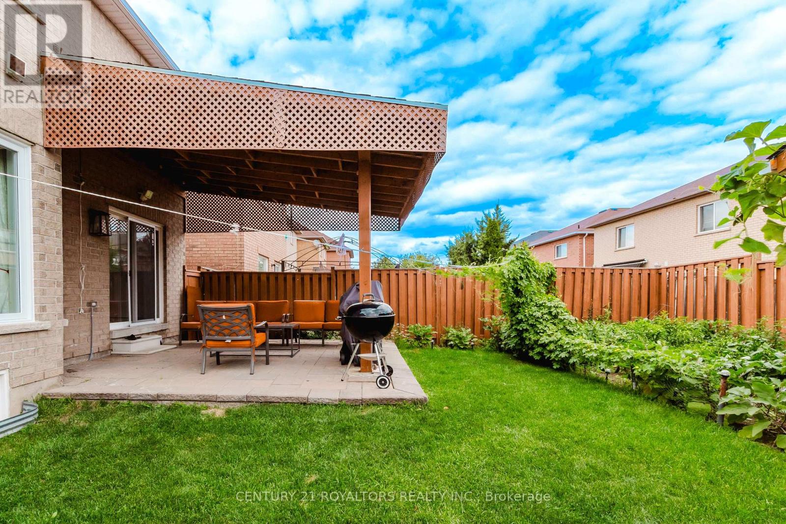 19 Oxtail Lane, Brampton, Ontario  L6X 5E2 - Photo 36 - W12400126