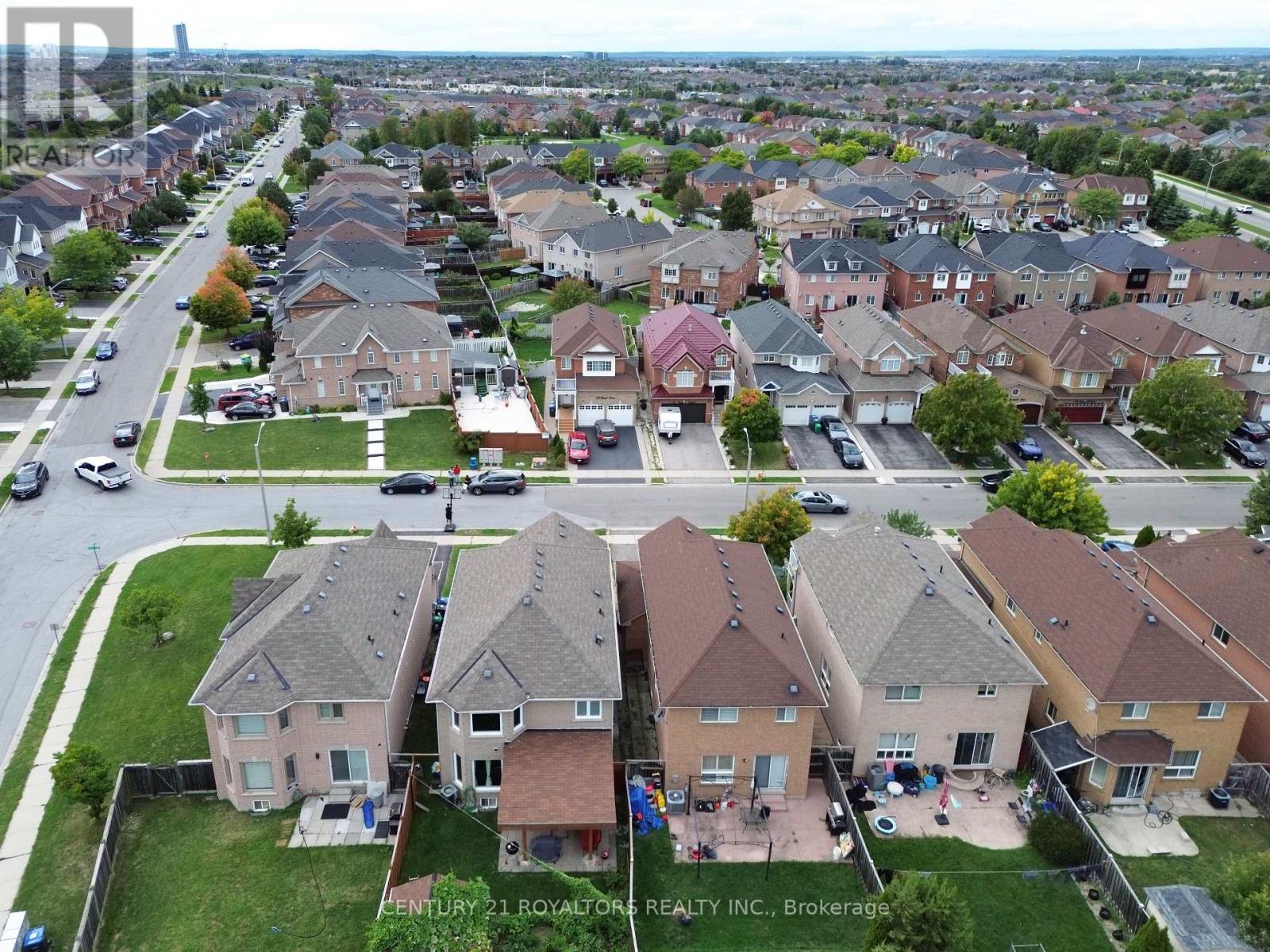 19 Oxtail Lane, Brampton, Ontario  L6X 5E2 - Photo 39 - W12400126