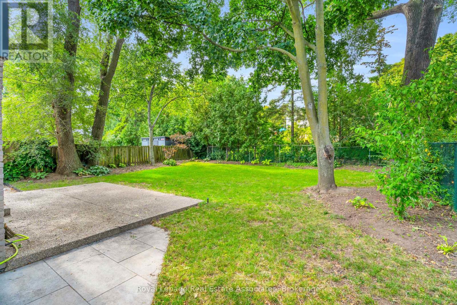 1274 Richards Crescent, Oakville, Ontario  L6H 1R6 - Photo 31 - W12400138