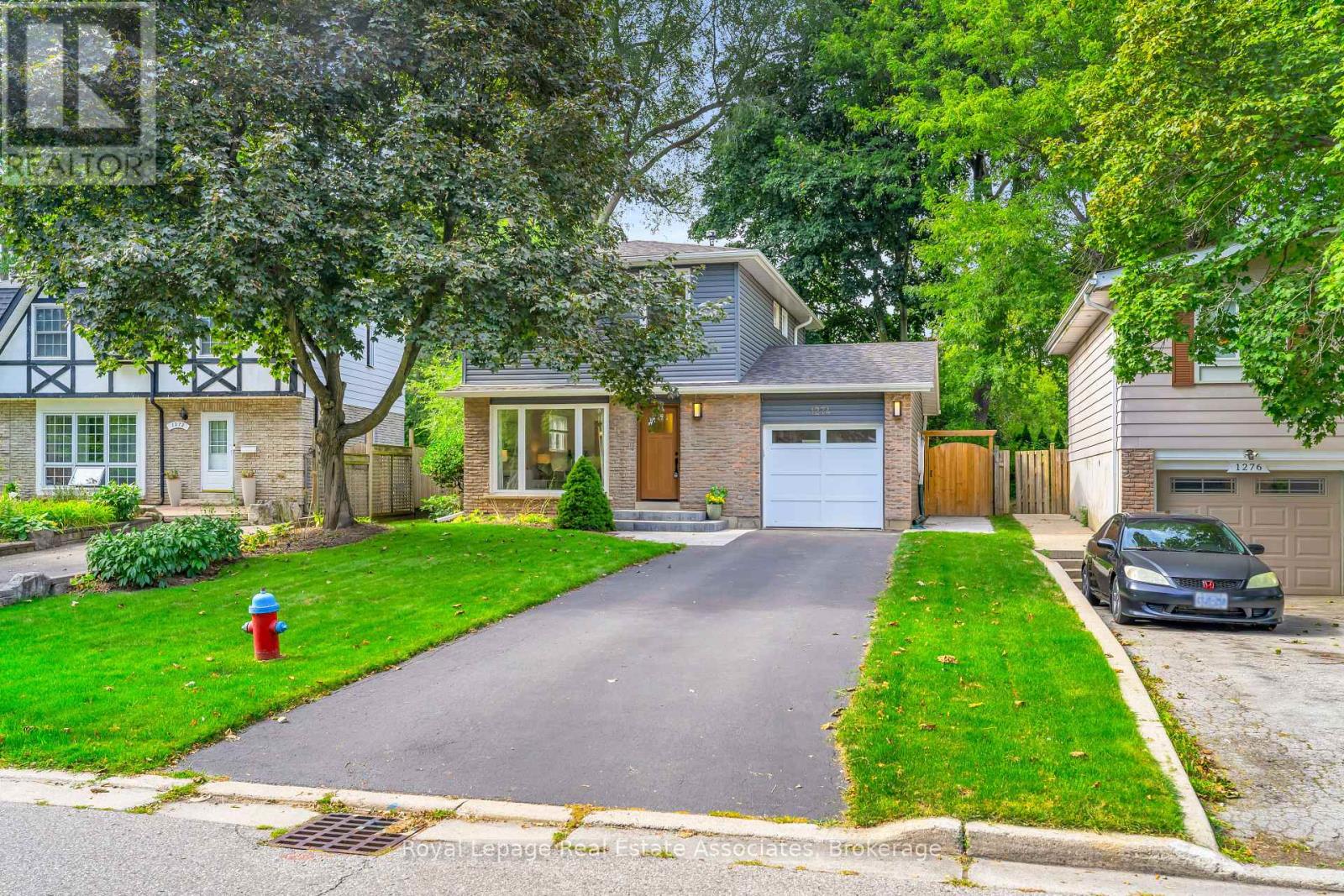 1274 Richards Crescent, Oakville, Ontario  L6H 1R6 - Photo 49 - W12400138
