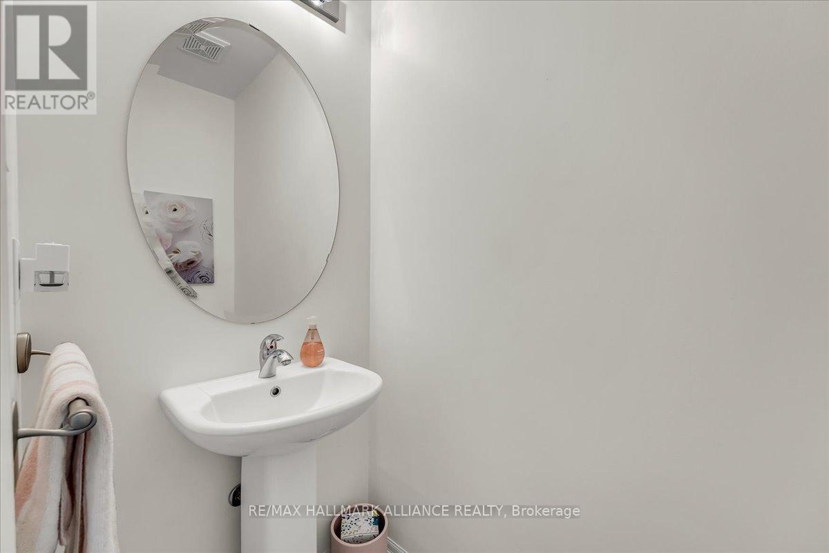 701 - 1011 Deta Road, Mississauga, Ontario  L5E 0A2 - Photo 21 - W12400145