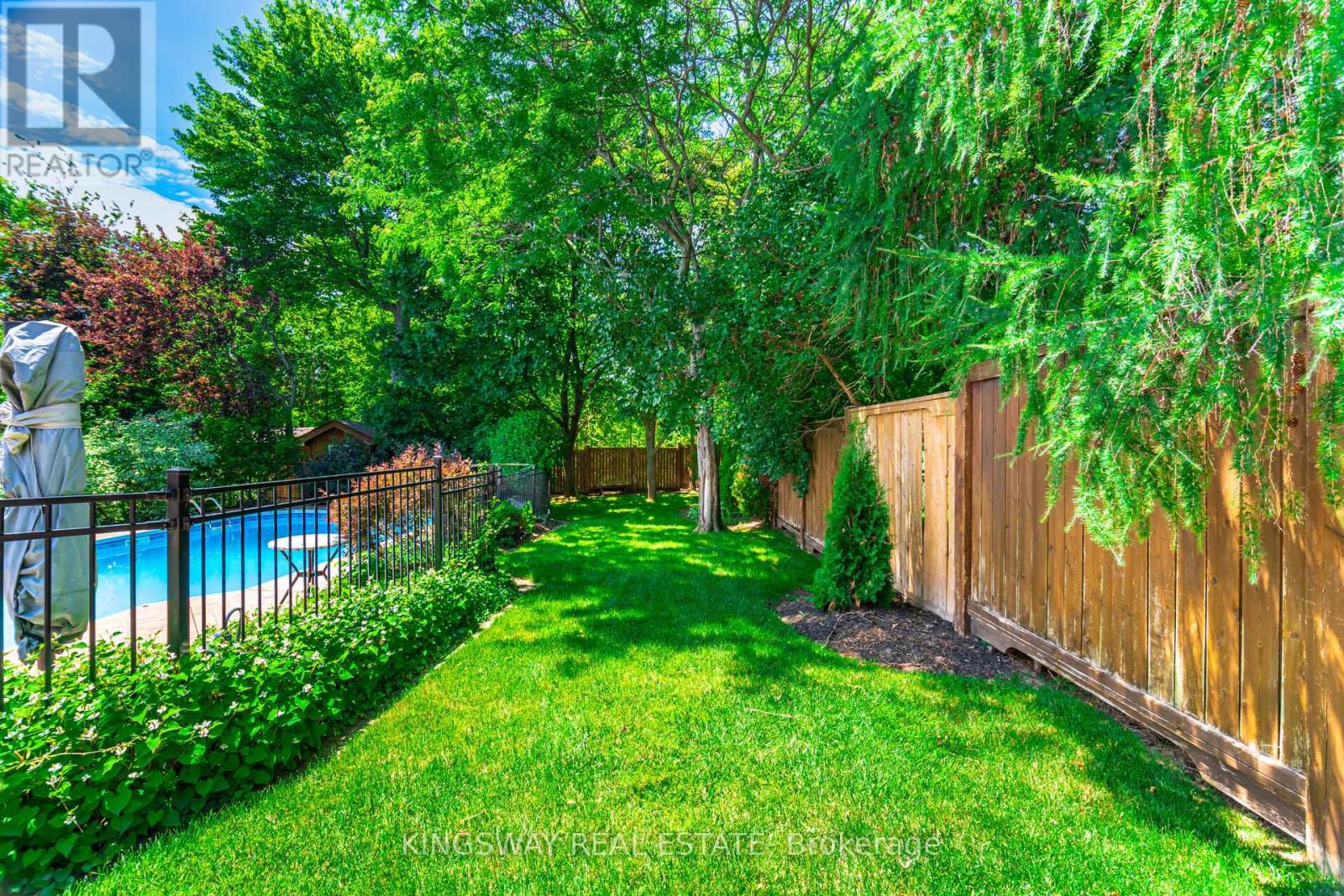 2246 Grand Ravine Drive, Oakville, Ontario  L6H 6B1 - Photo 46 - W12400164