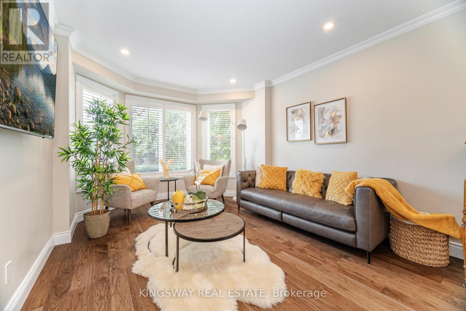 2246 Grand Ravine Drive, Oakville, Ontario  L6H 6B1 - Photo 9 - W12400164
