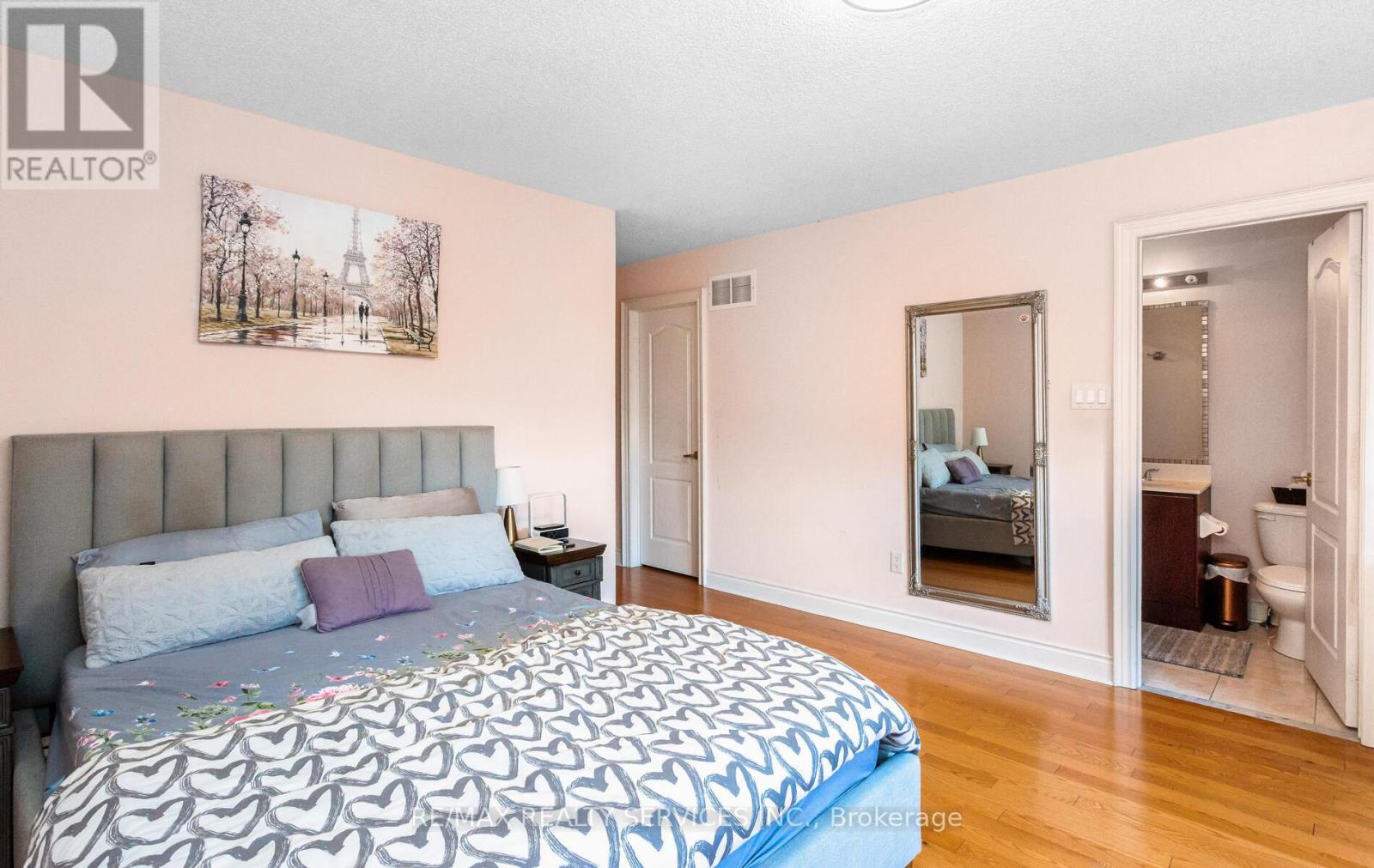 822 Othello Court, Mississauga, Ontario  L5W 1H2 - Photo 23 - W12400180