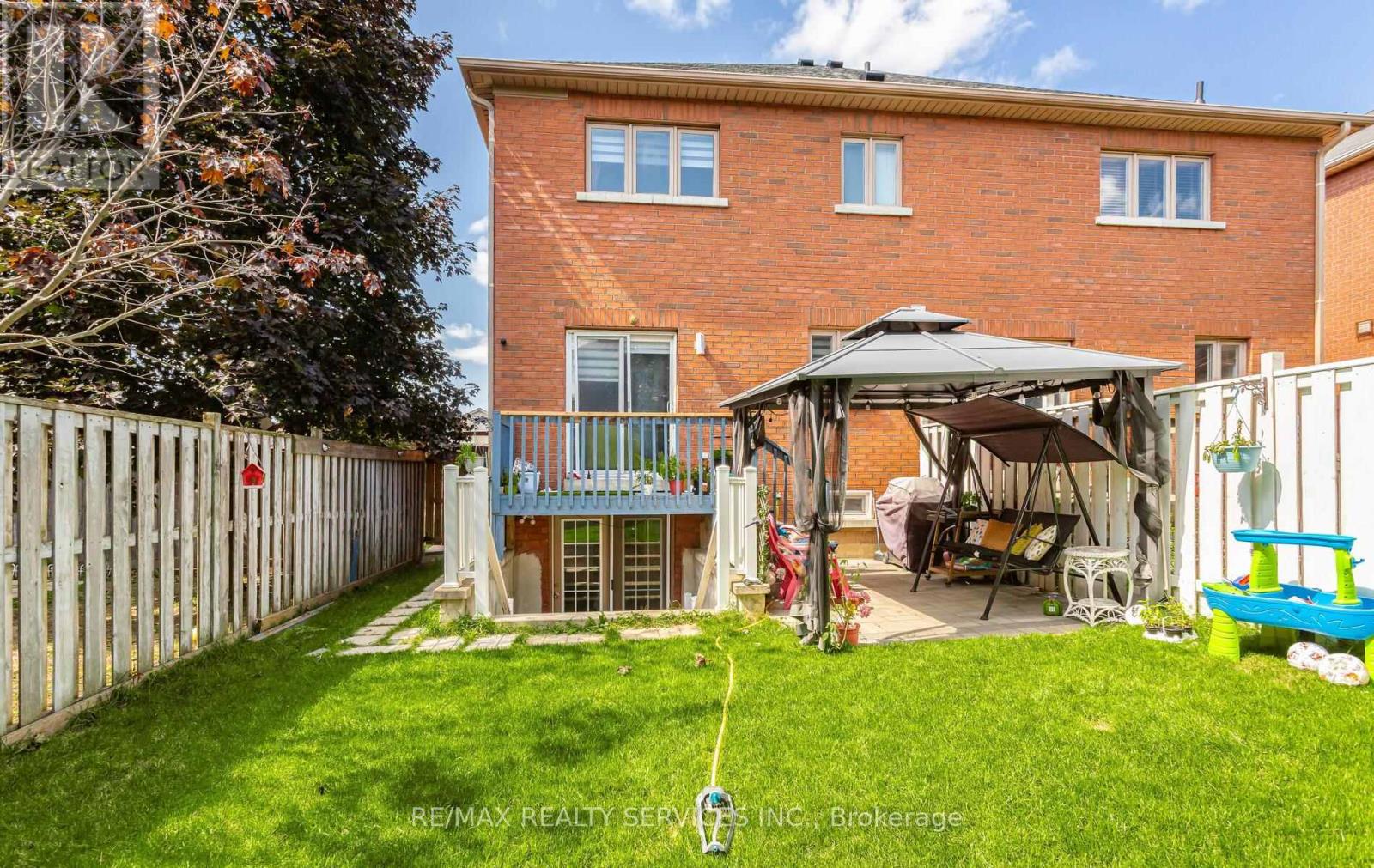 822 Othello Court, Mississauga, Ontario  L5W 1H2 - Photo 35 - W12400180