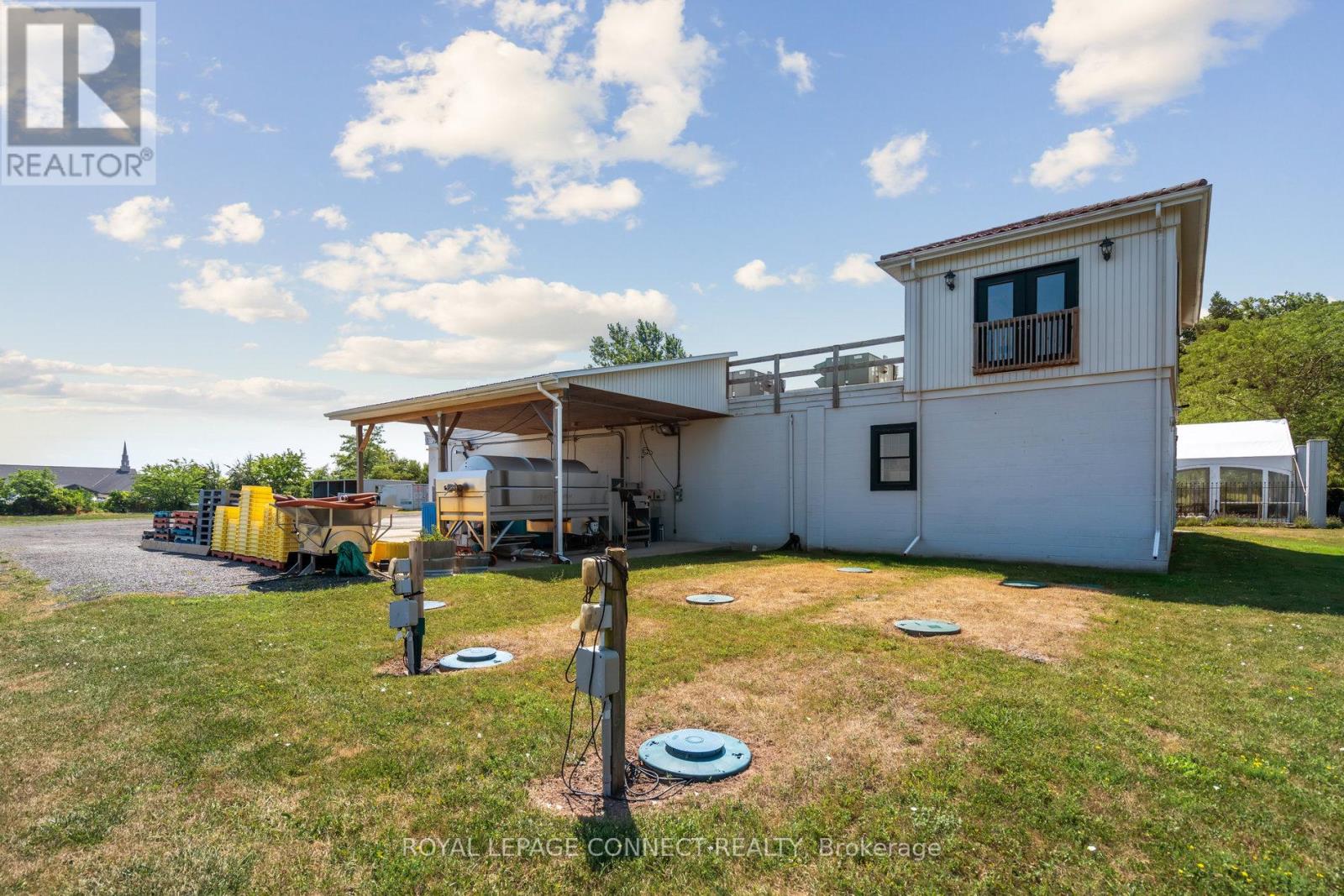 3751 King Street, Lincoln (Lincoln-Jordan/vineland), Ontario  L0R 2C0 - Photo 32 - X12366350