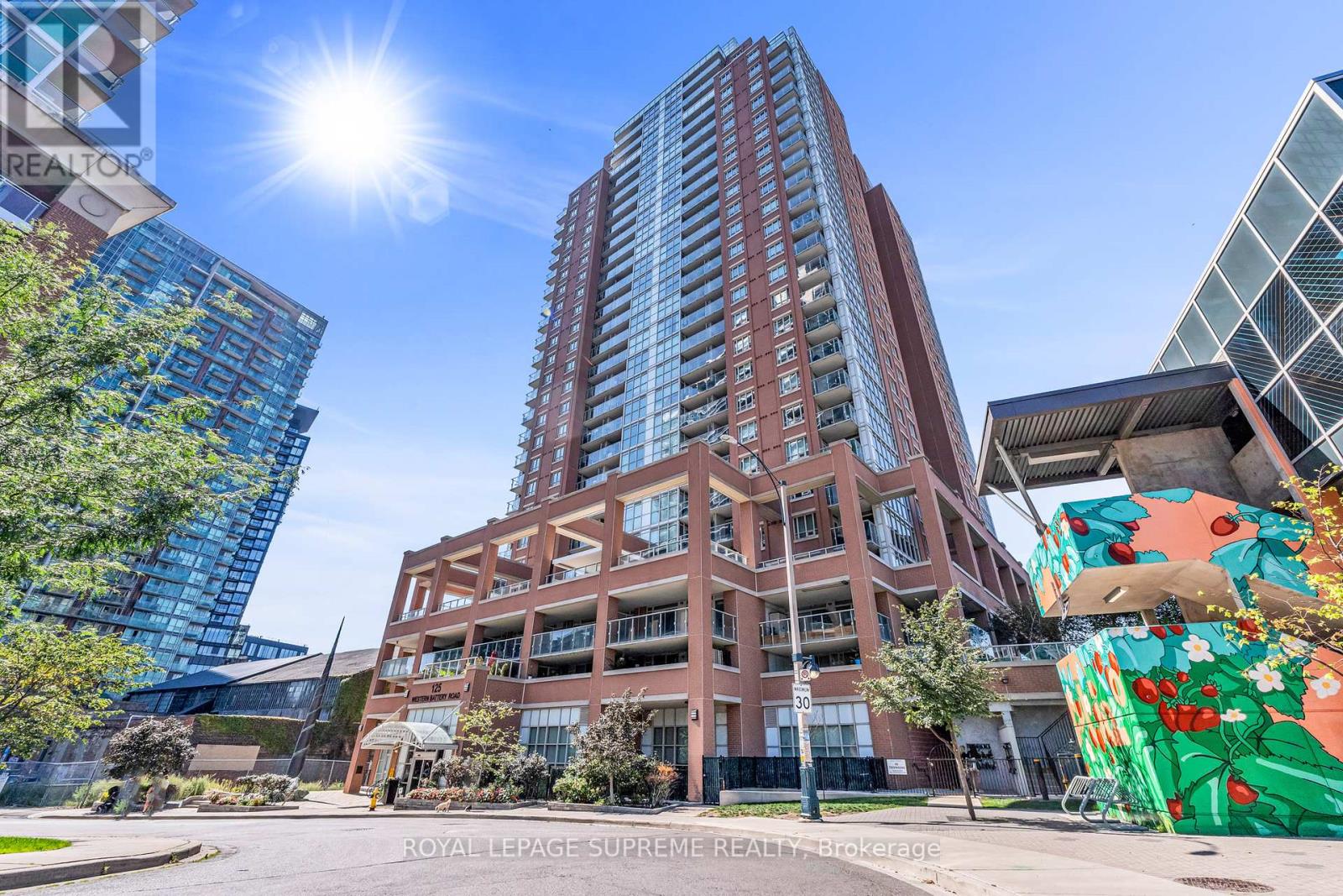 2305 - 125 Western Battery Road, Toronto, Ontario  M6K 3R8 - Photo 1 - C12400222