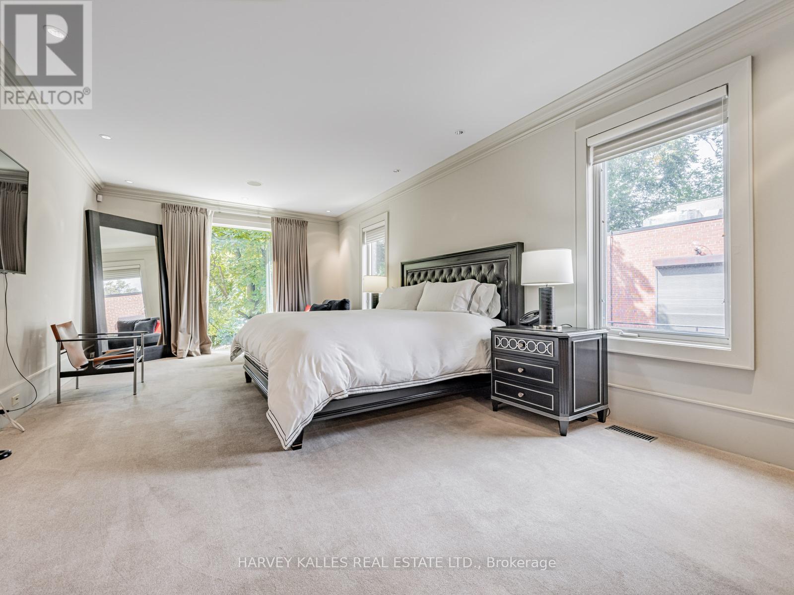 80 Hazelton Avenue, Toronto, Ontario  M5R 2E2 - Photo 24 - C12400232