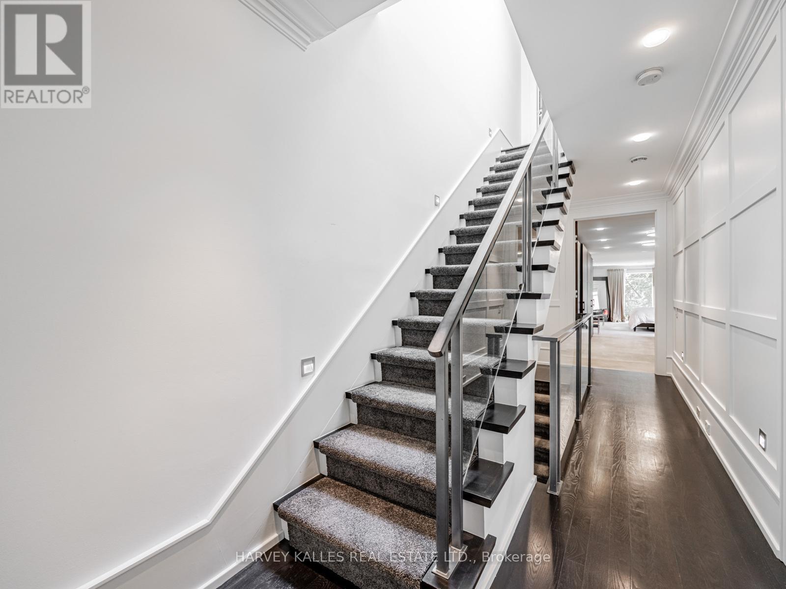 80 Hazelton Avenue, Toronto, Ontario  M5R 2E2 - Photo 32 - C12400232
