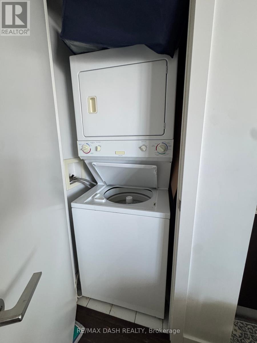 2709 - 33 Charles Street E, Toronto, Ontario  M4Y 1R9 - Photo 14 - C12400329