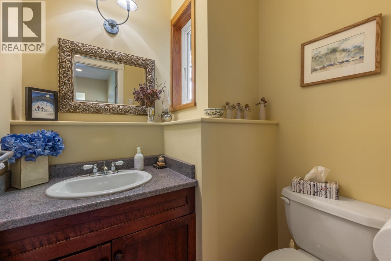 576 Cates Hill Road, Bowen Island, British Columbia  V0N 1G2 - Photo 24 - R3000879