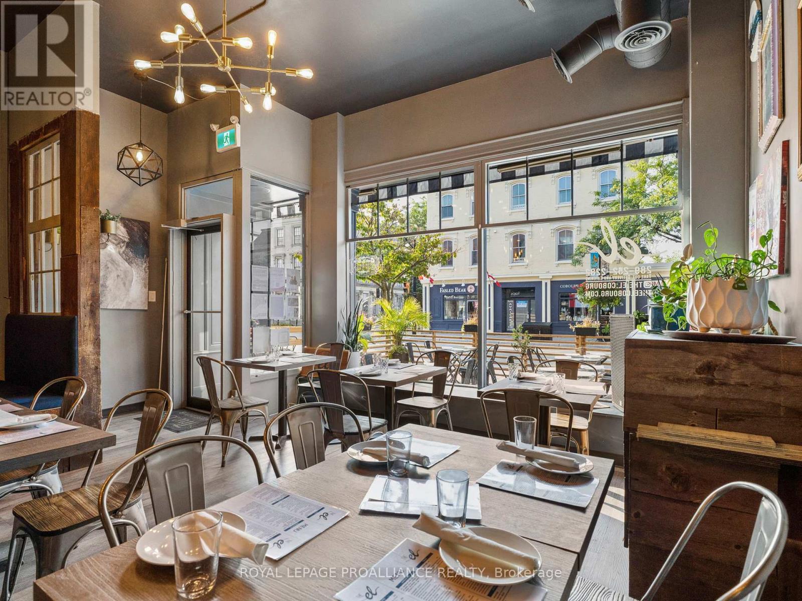 74 King Street W, Cobourg, Ontario  K9A 2M3 - Photo 5 - X12400452