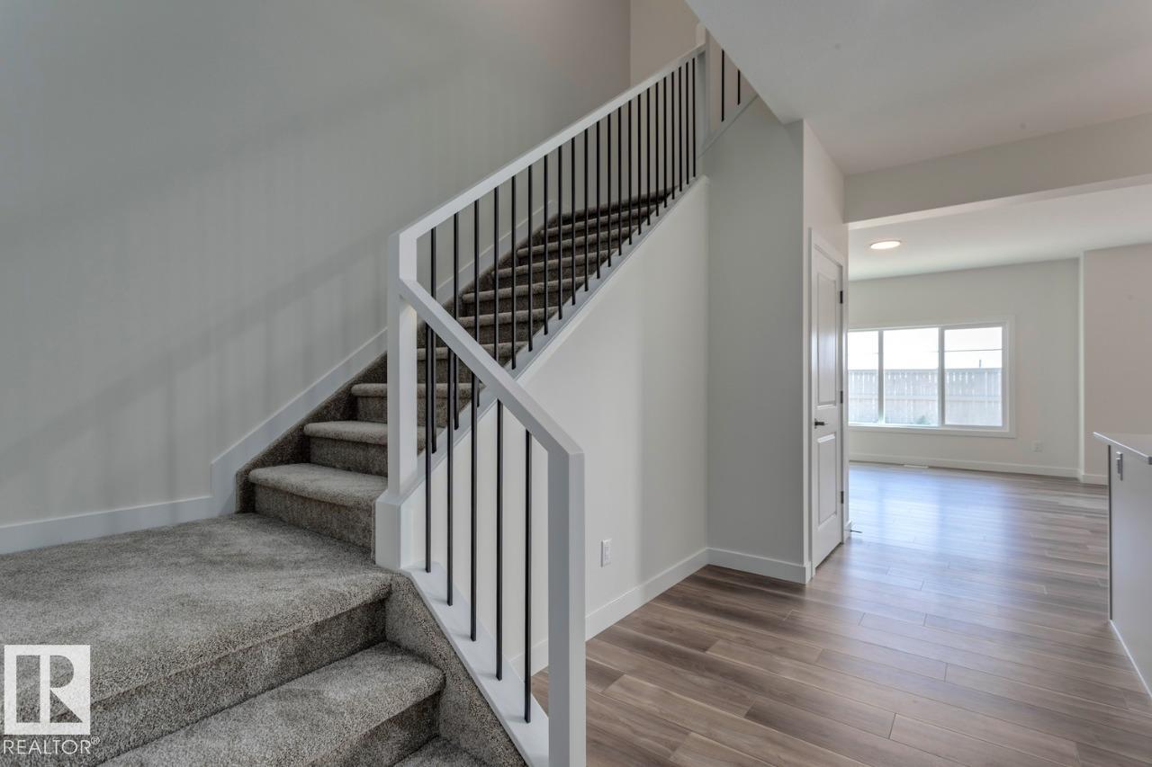 8821 223a Av Nw, Edmonton, Alberta  T5T 7X2 - Photo 8 - E4448350