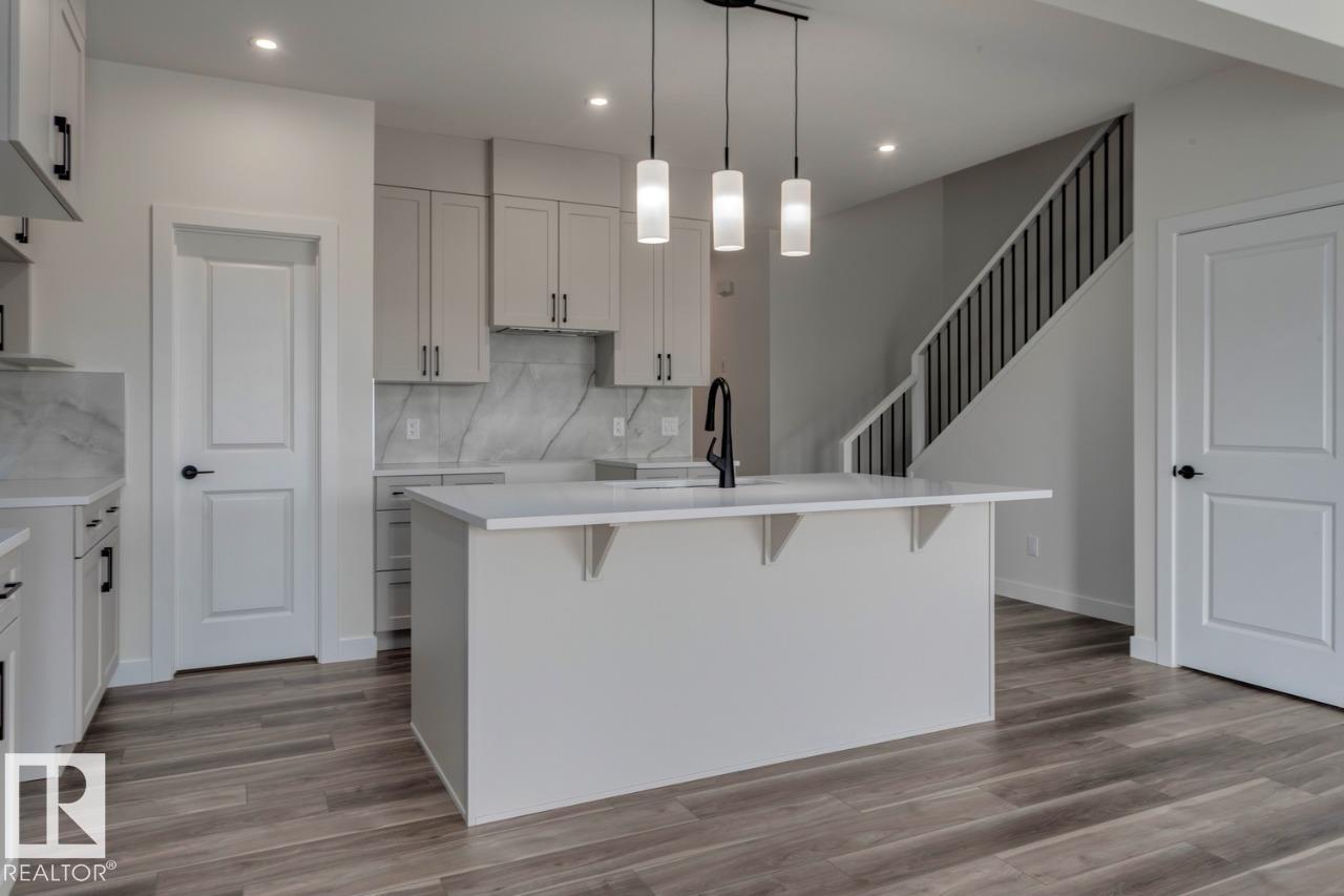 8821 223a Av Nw, Edmonton, Alberta  T5T 7X2 - Photo 12 - E4448350