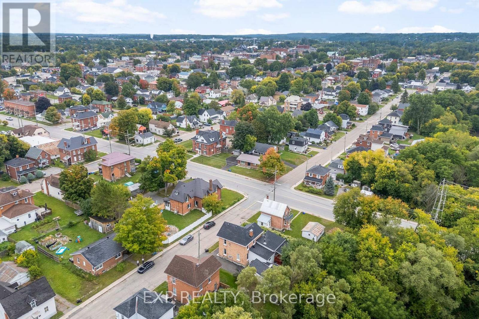 84 Bank Street N, Renfrew, Ontario  K7V 2E2 - Photo 37 - X12400049