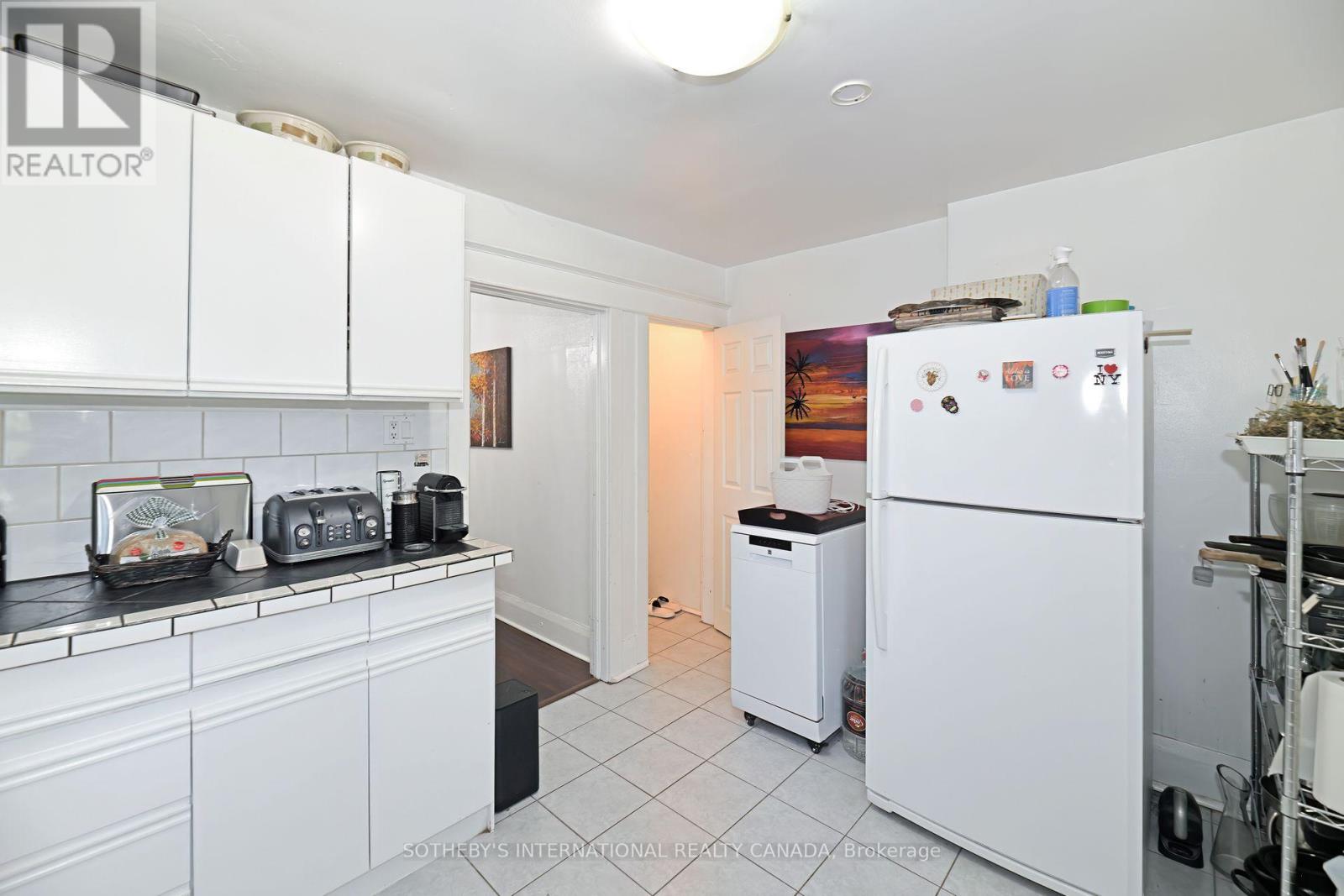 60 Mortimer Avenue, Toronto (Broadview North), Ontario  M4K 2A1 - Photo 5 - E12400354