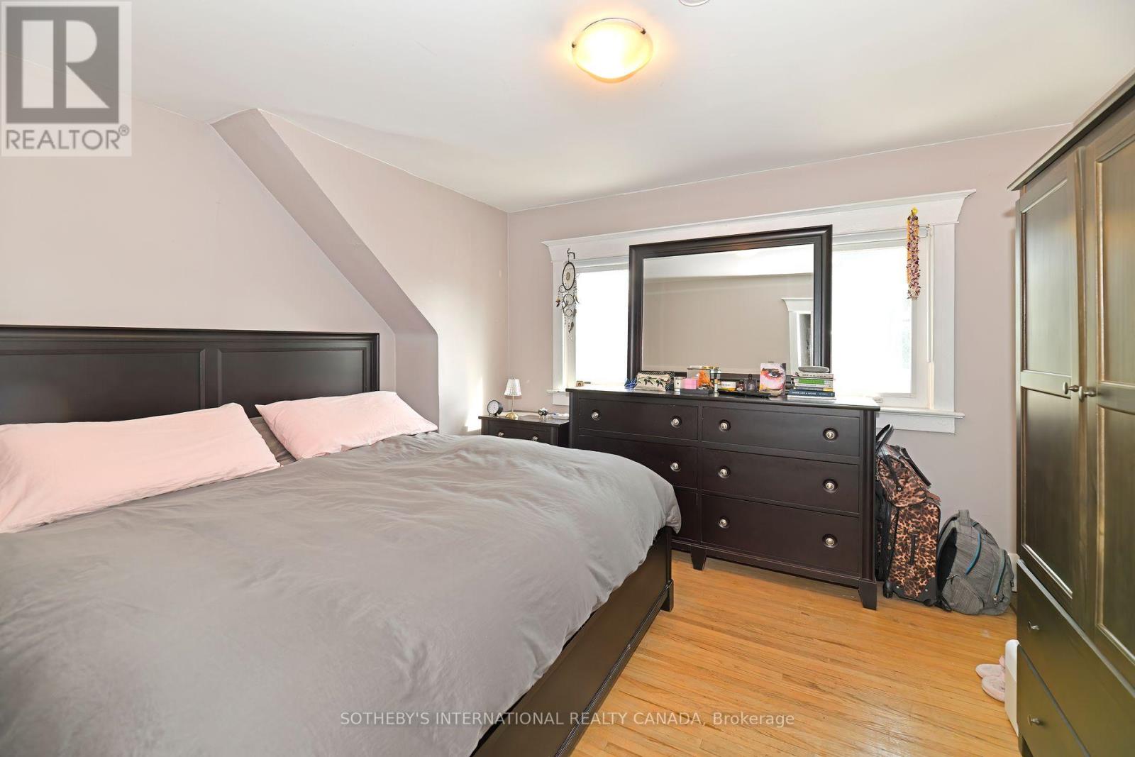 60 Mortimer Avenue, Toronto (Broadview North), Ontario  M4K 2A1 - Photo 8 - E12400354